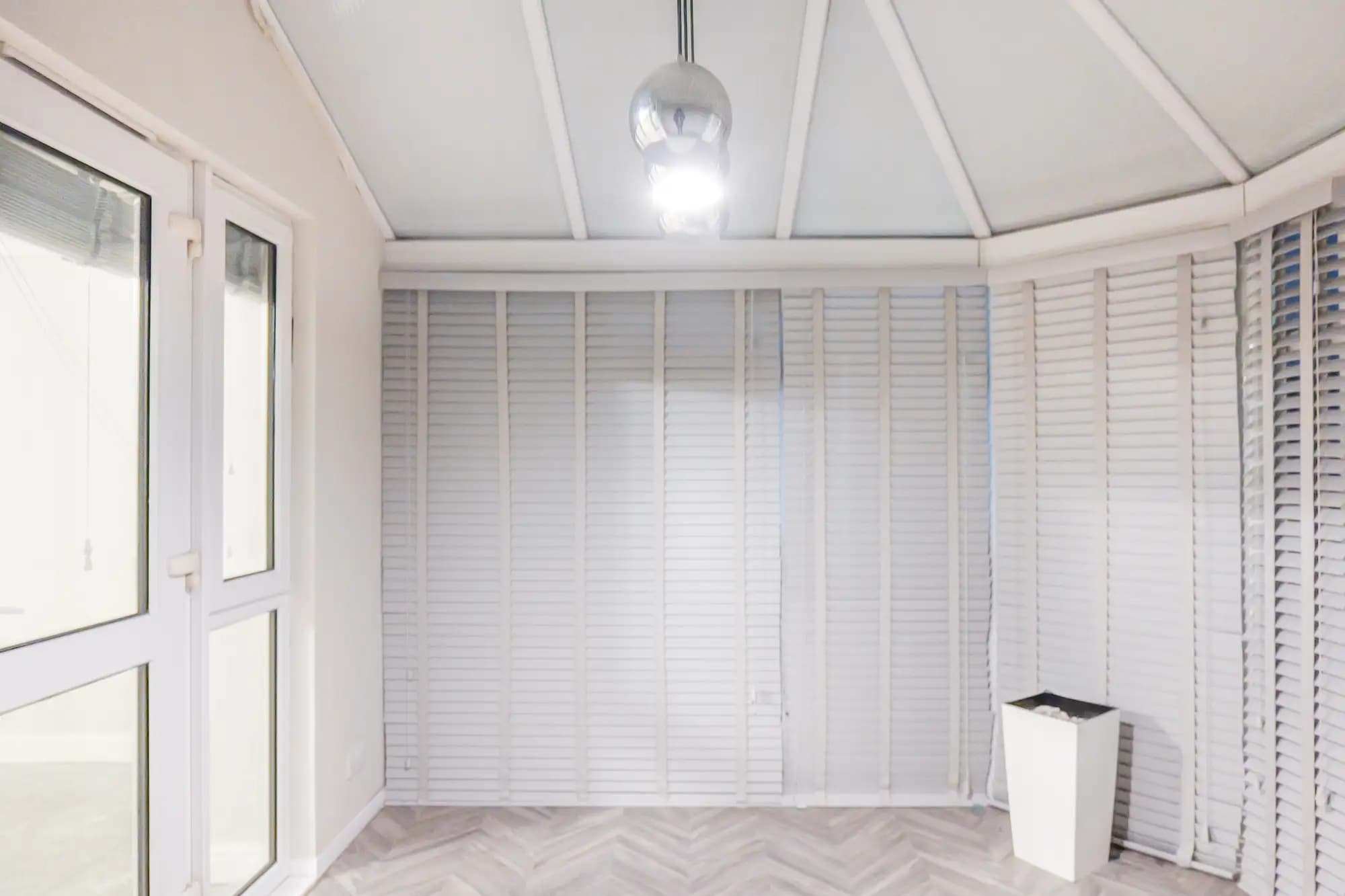 property photo 4 of 23