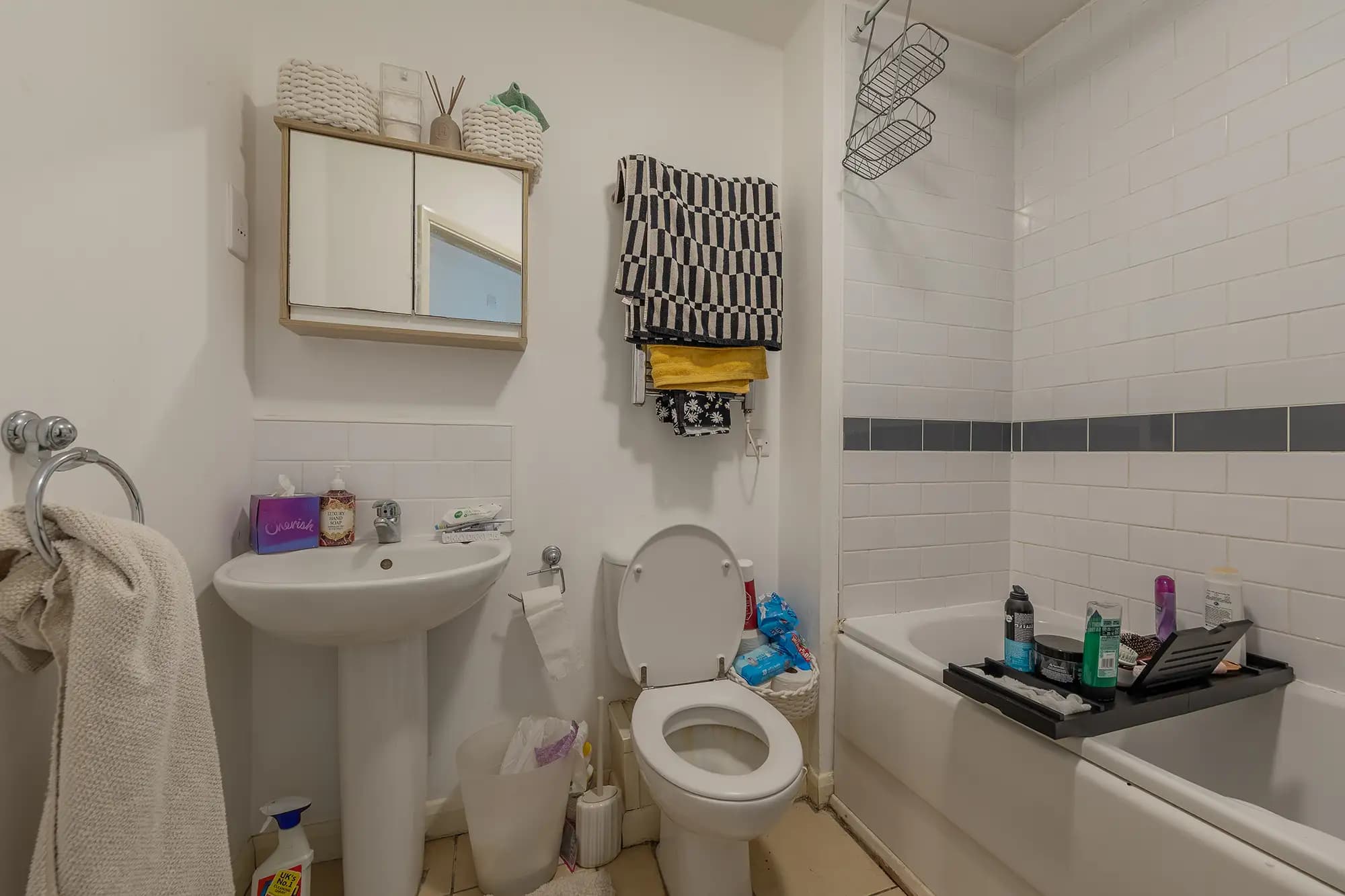 property photo 9 of 22
