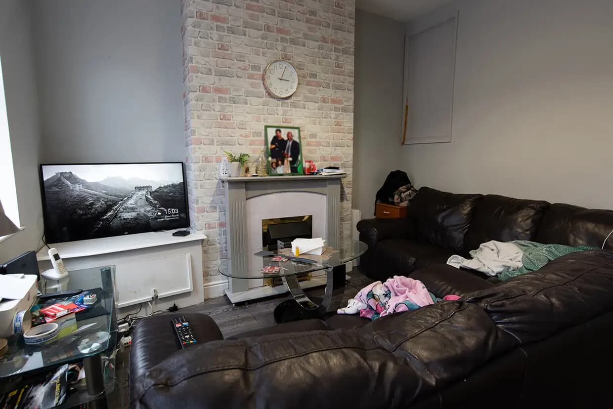 property photo 2 of 25