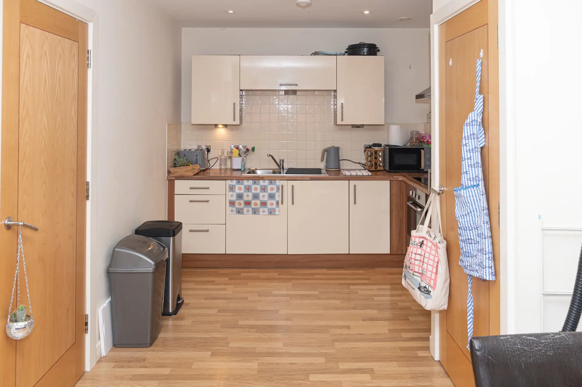 property photo 6 of 18