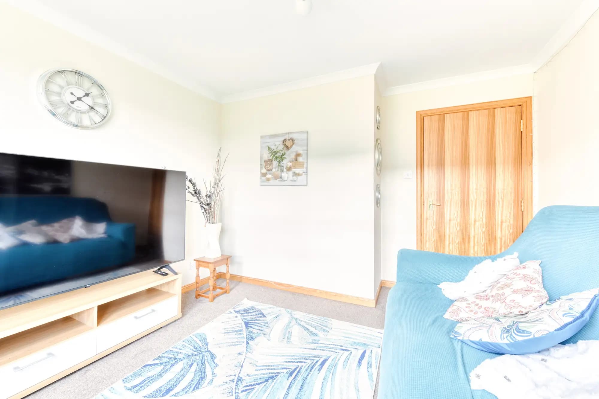 property photo 3 of 28