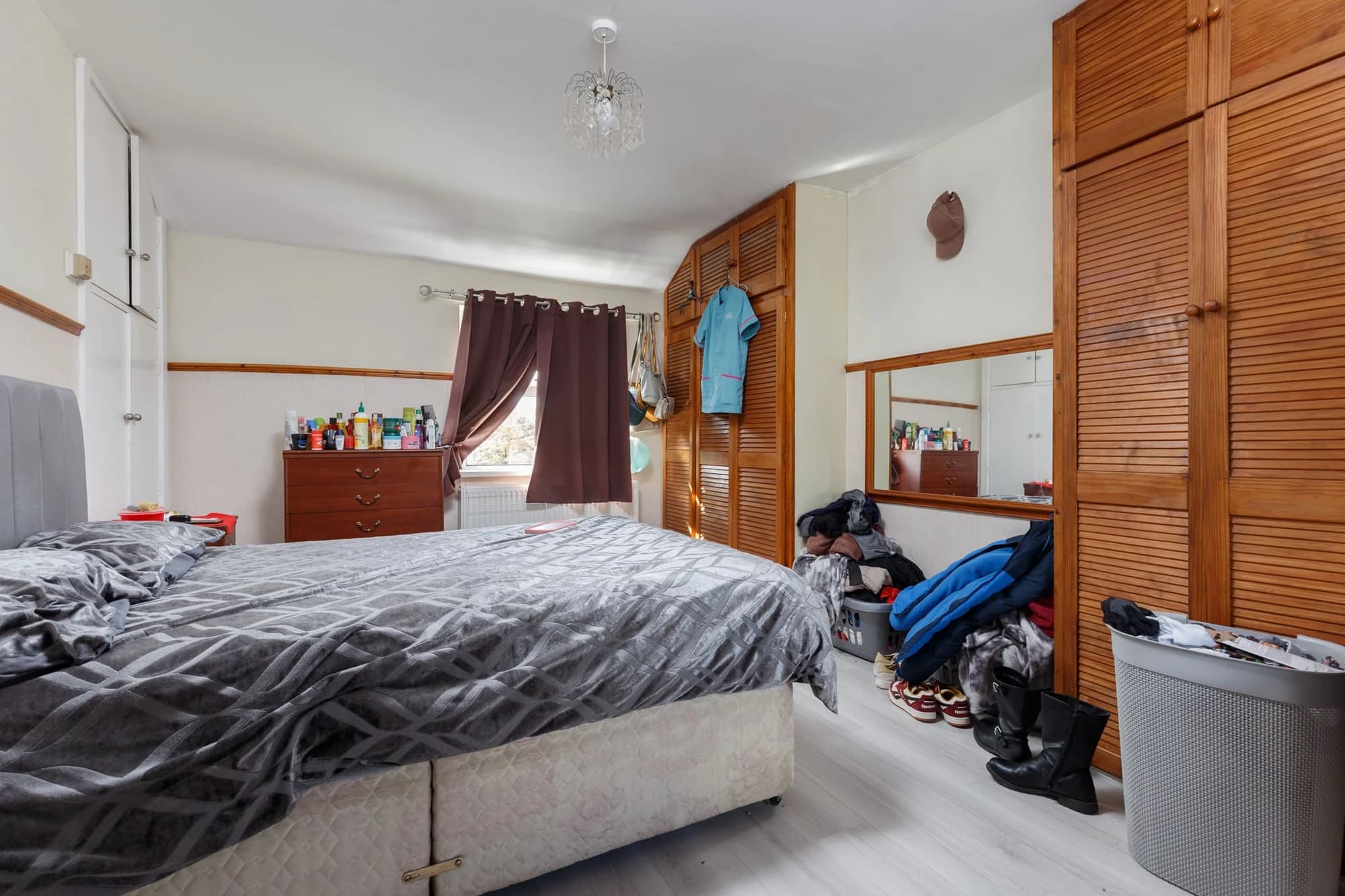 property photo 13 of 17