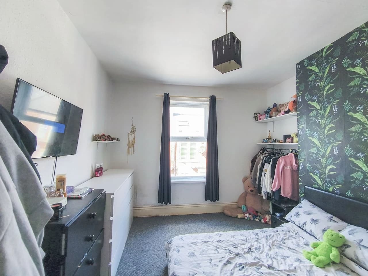 property photo 13 of 18