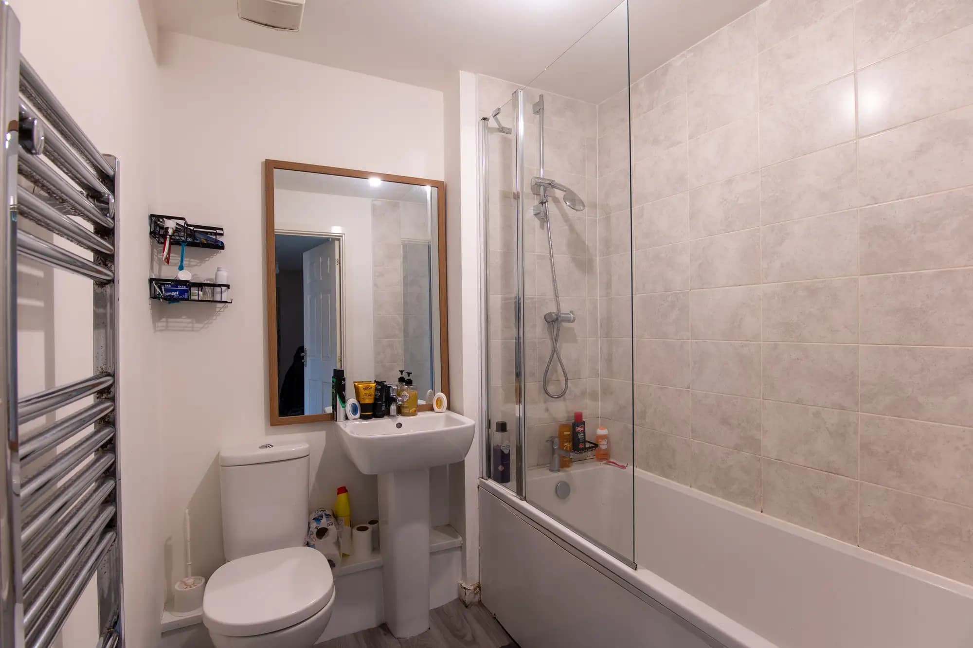 property photo 6 of 12
