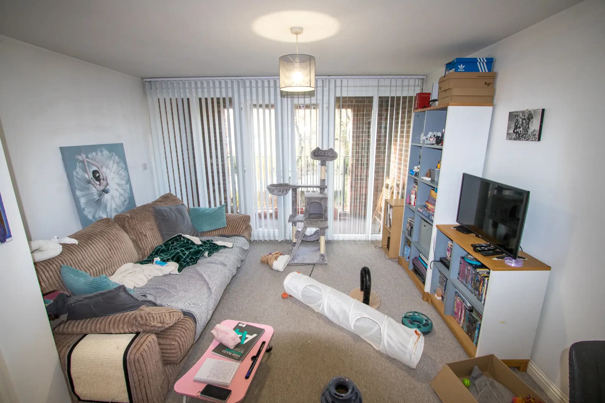 property photo 3 of 16