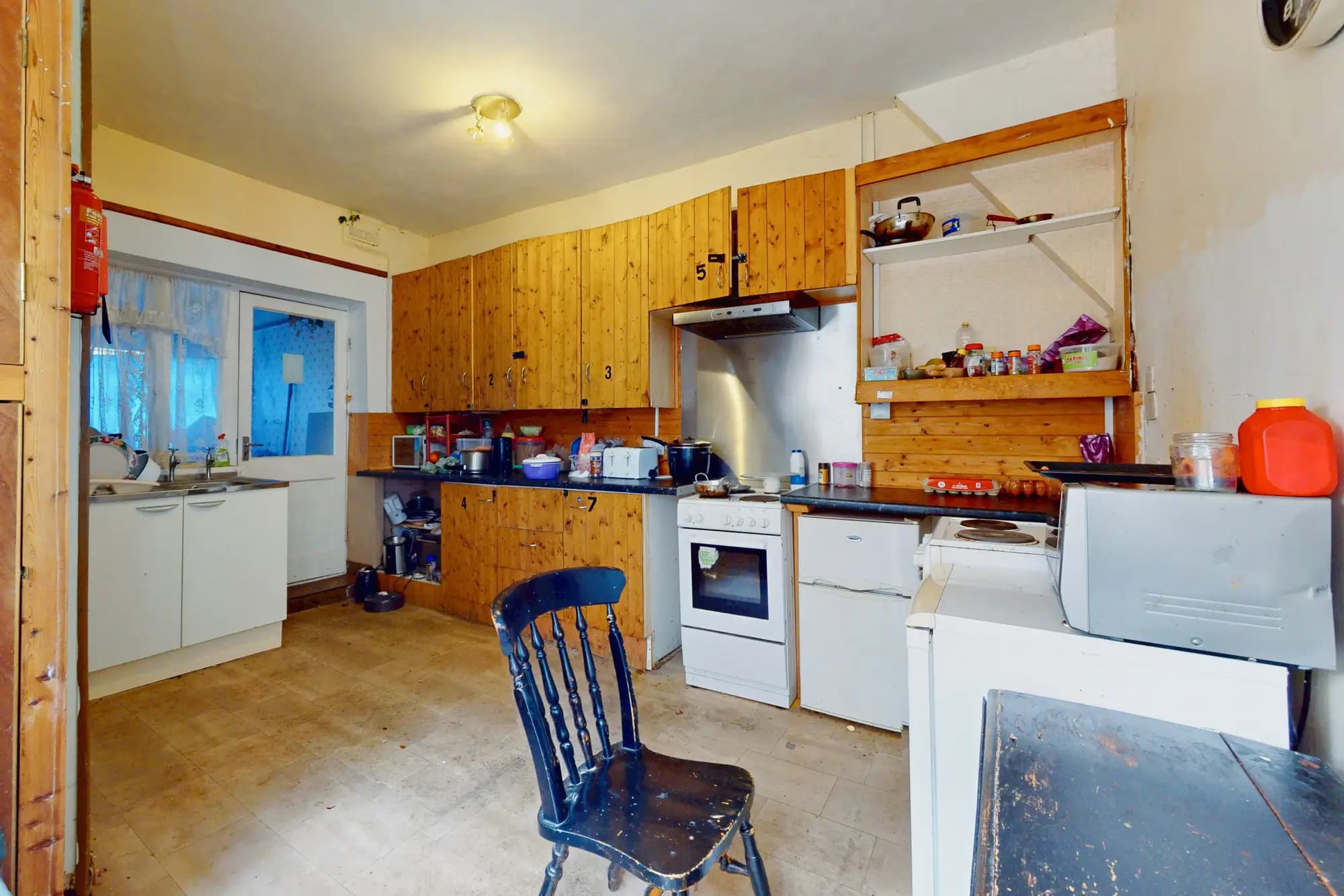 property photo 5 of 26