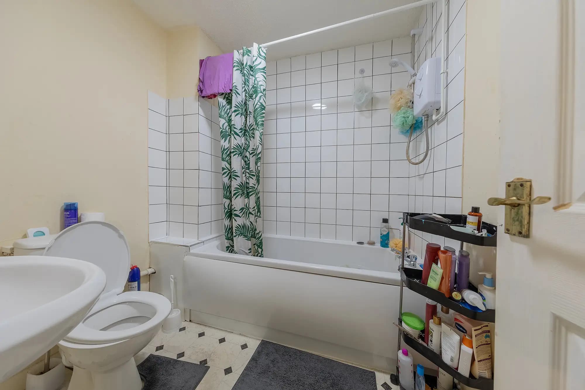 property photo 9 of 20