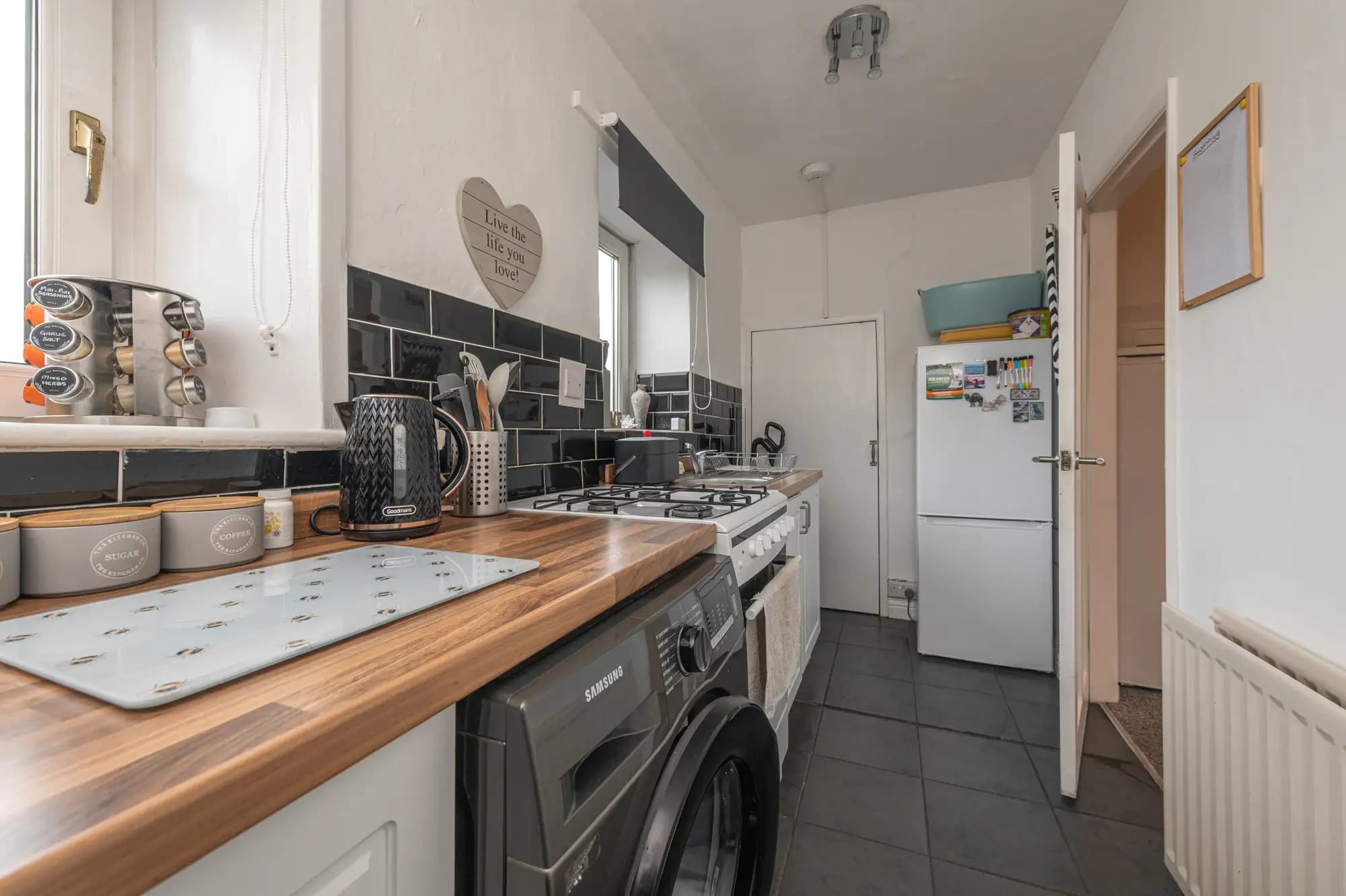 property photo 6 of 17