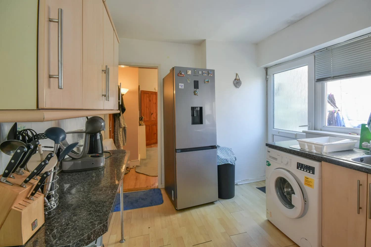 property photo 4 of 16