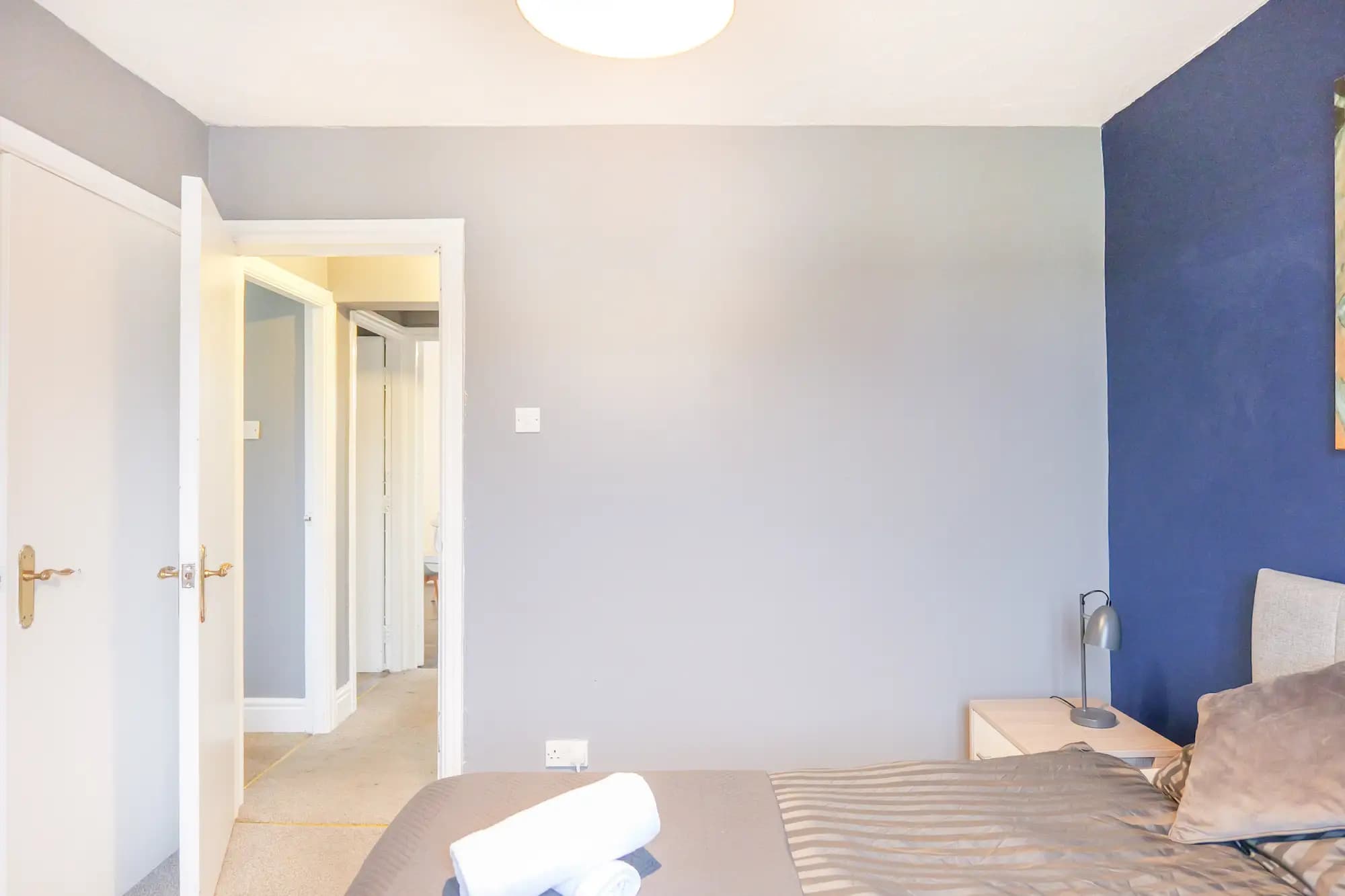 property photo 13 of 26