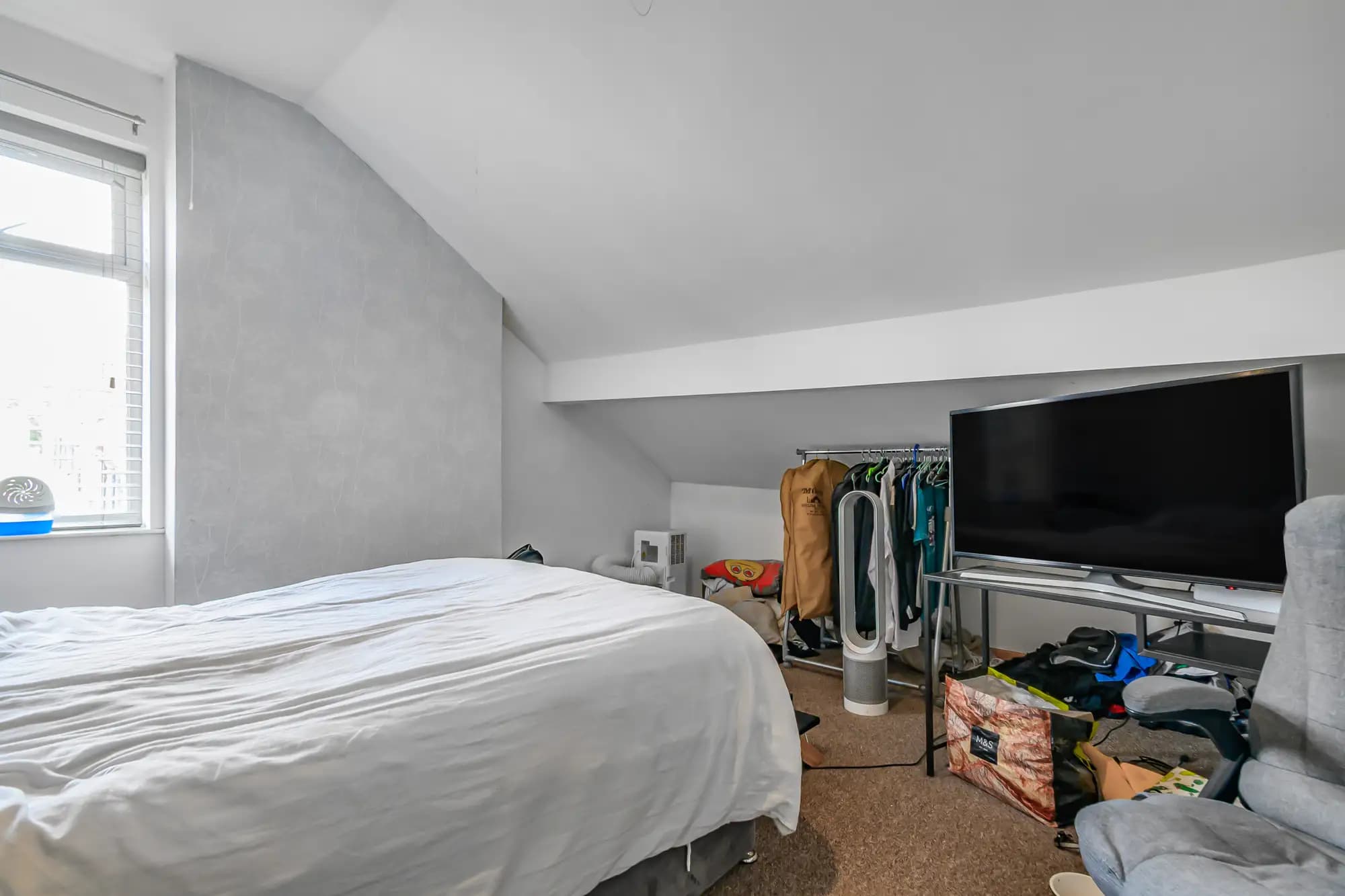 property photo 18 of 23