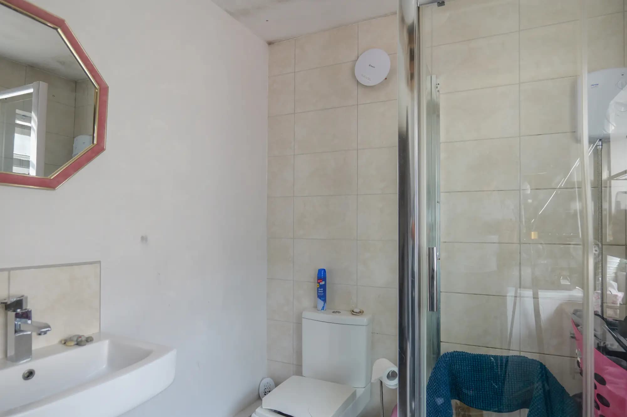 property photo 8 of 43