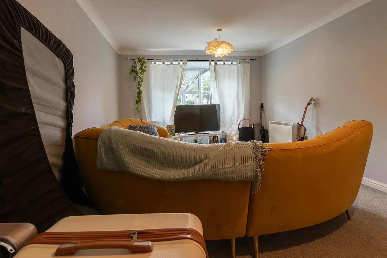 property photo 4 of 28