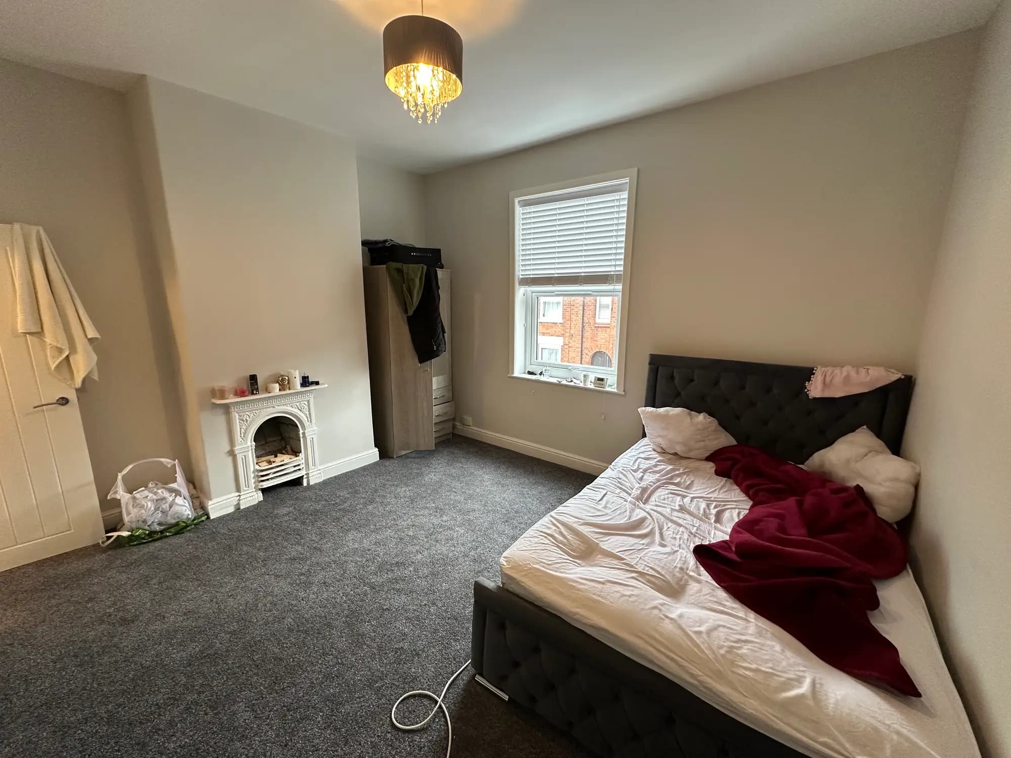 property photo 18 of 32