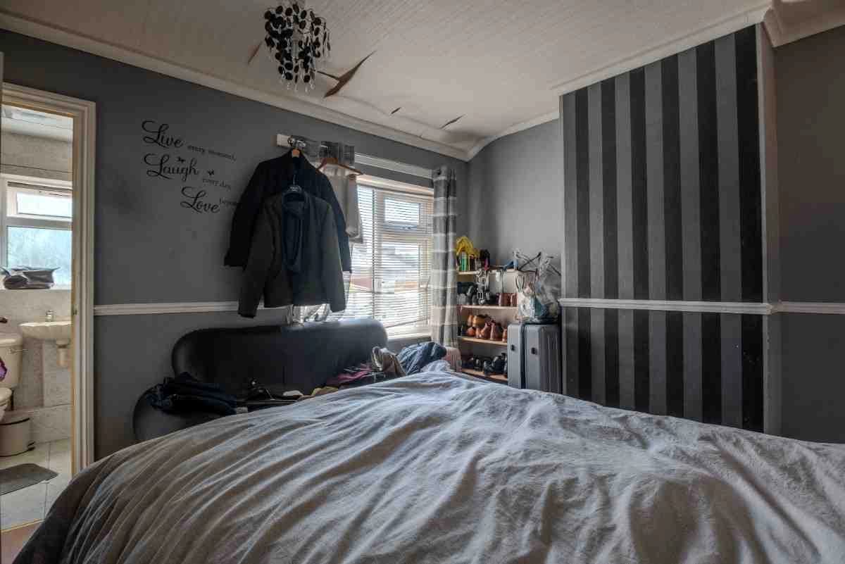 property photo 14 of 19
