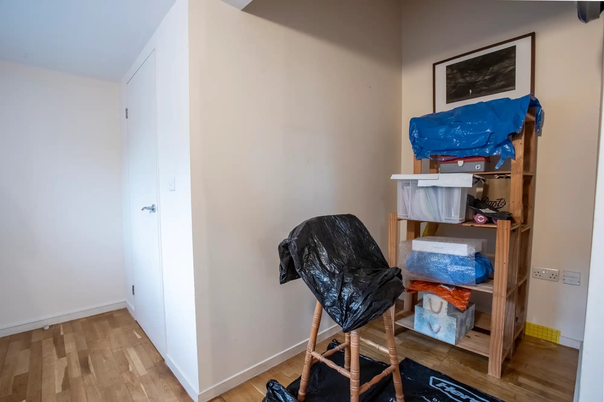 property photo 8 of 17