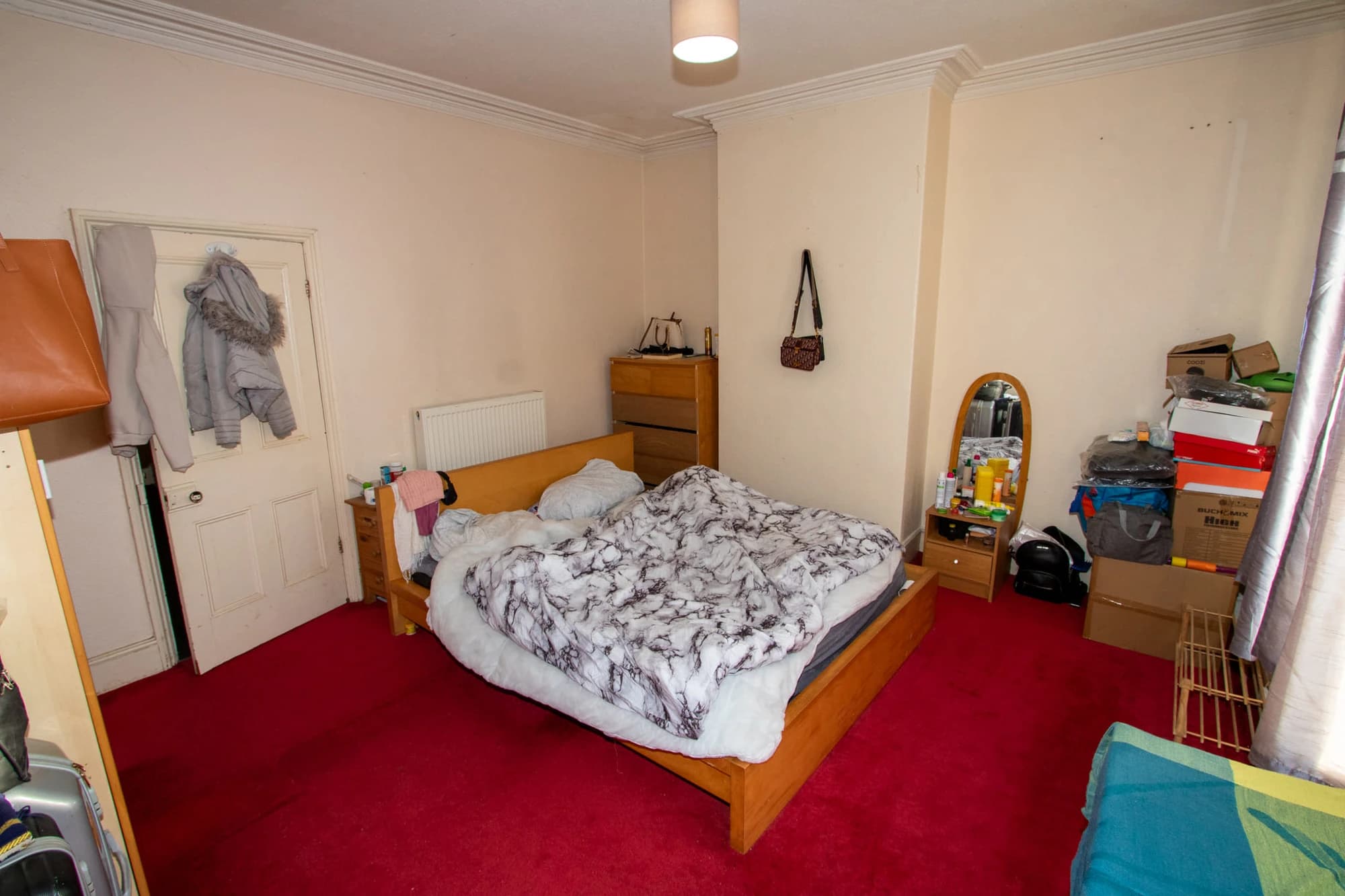 property photo 11 of 19