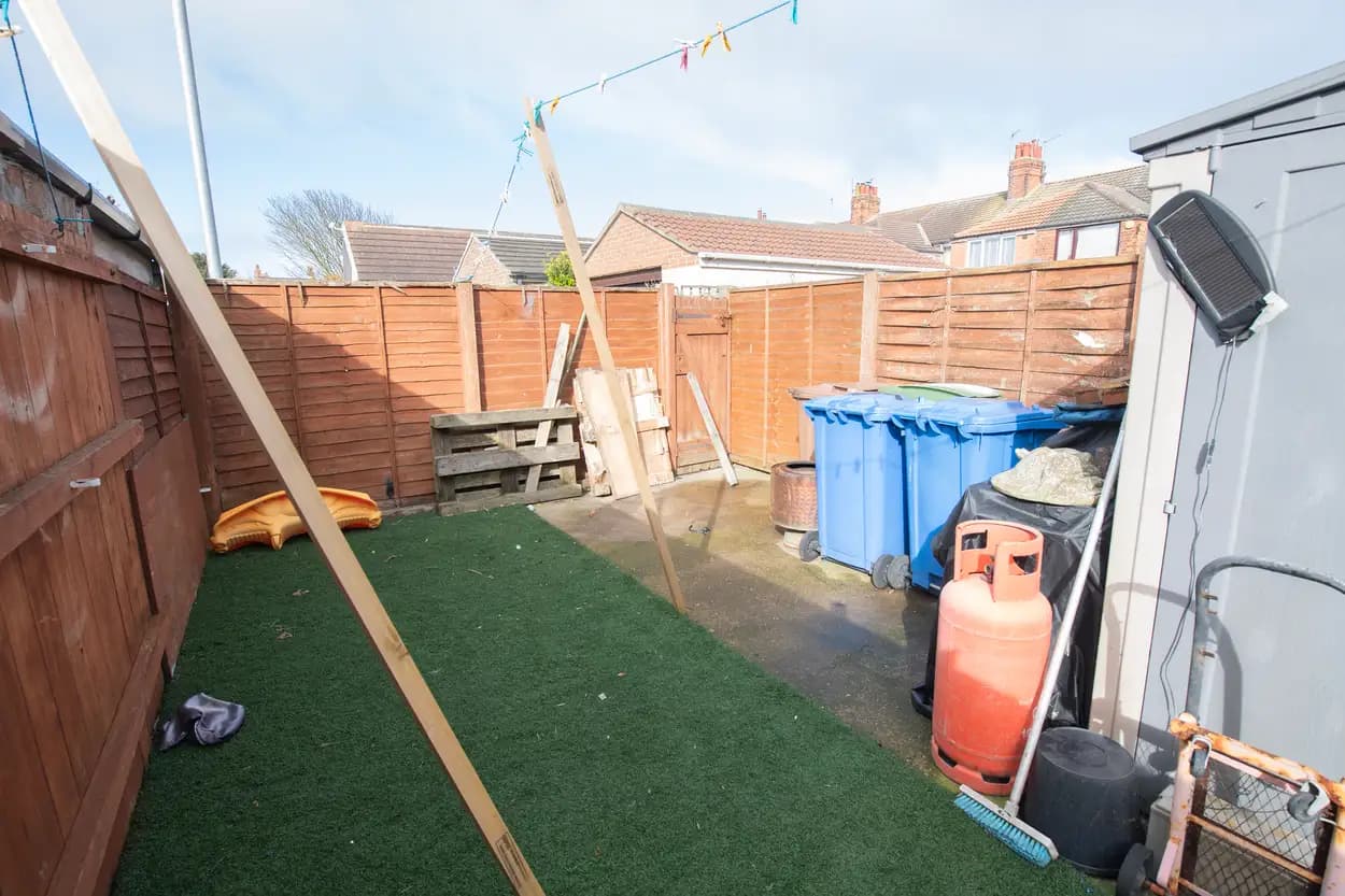 property photo 10 of 15