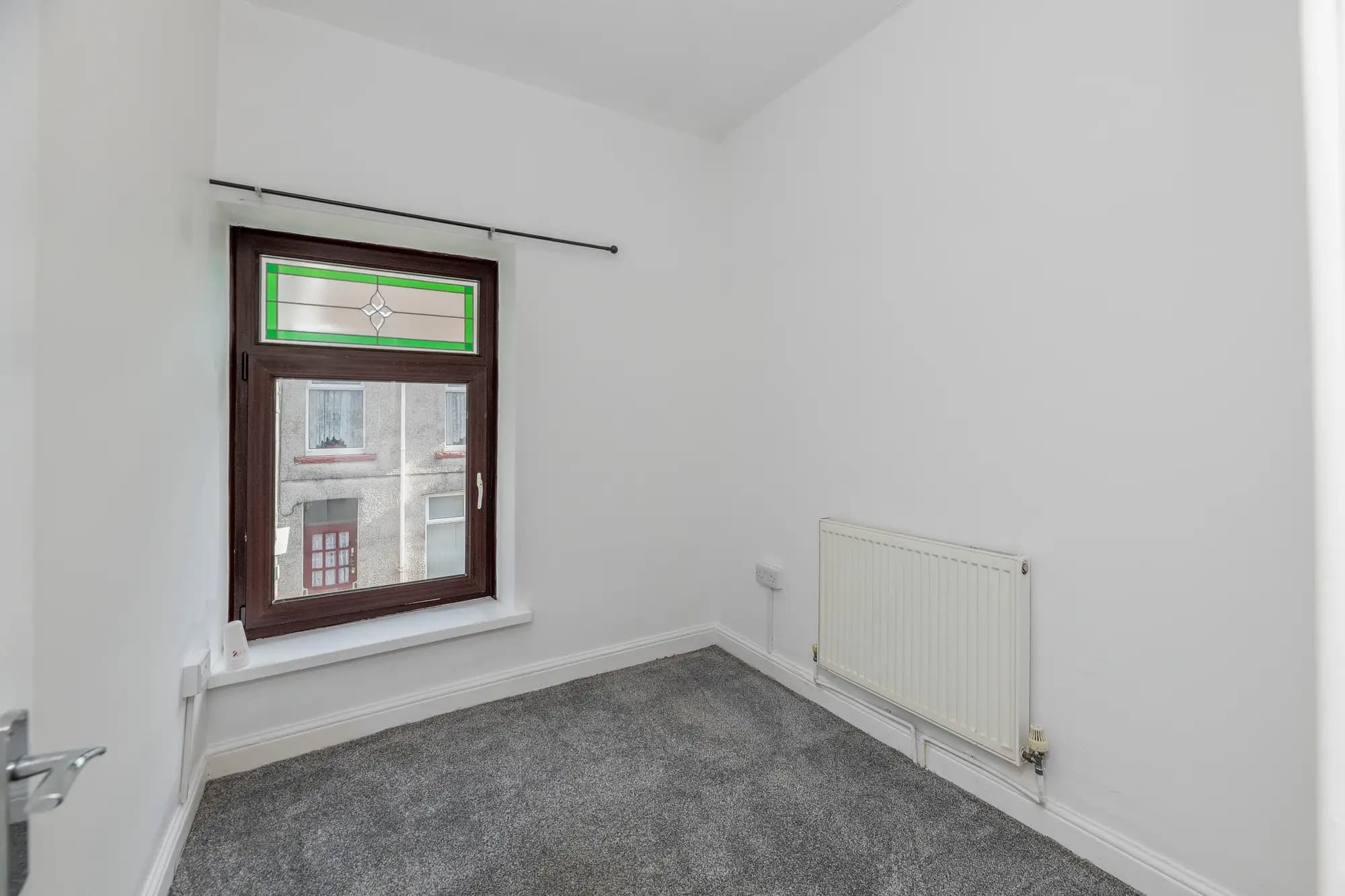 property photo 12 of 17