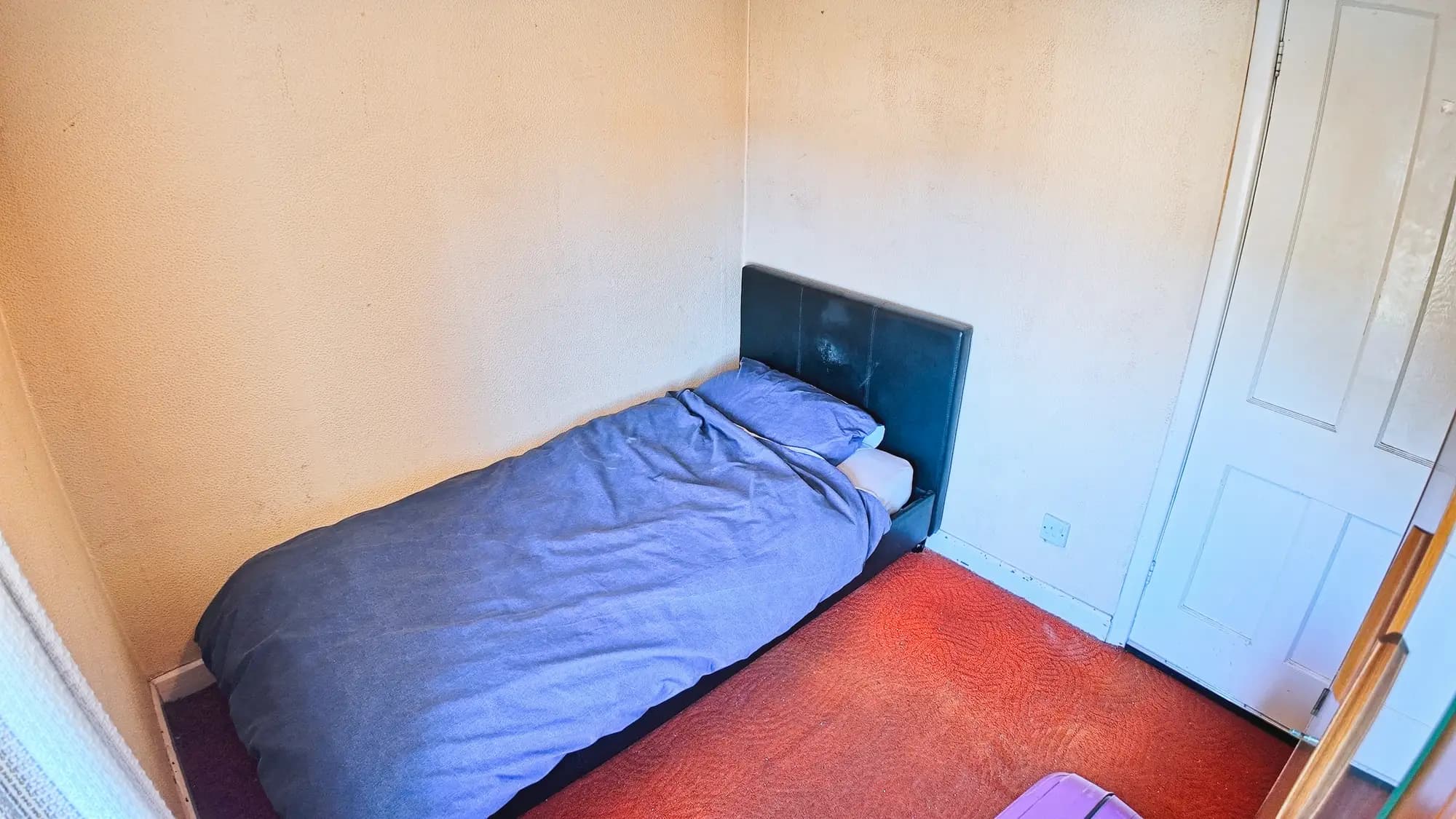 property photo 10 of 21