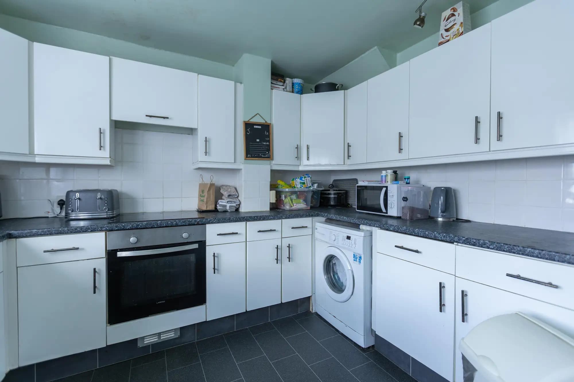 property photo 14 of 36