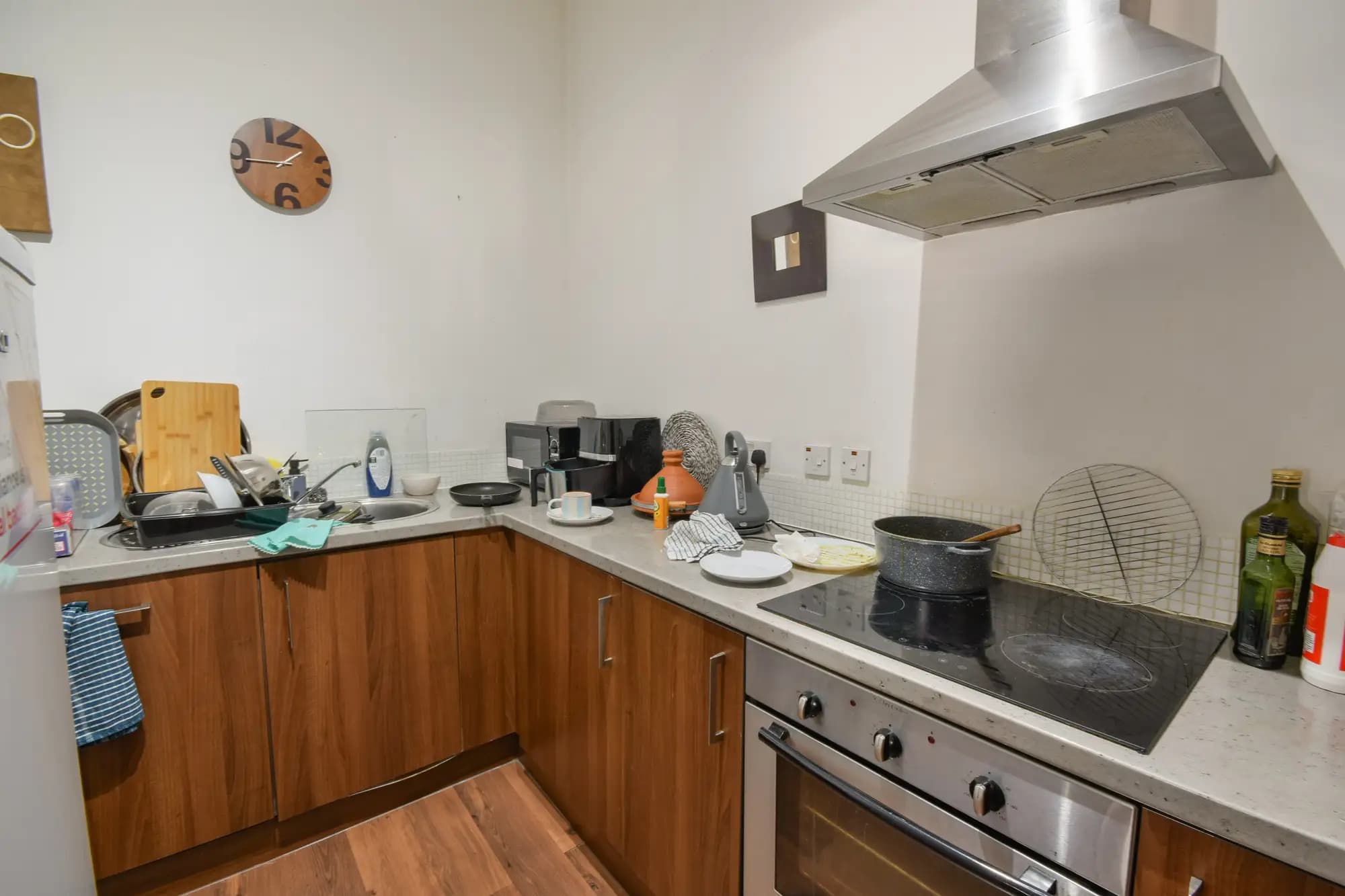 property photo 5 of 19