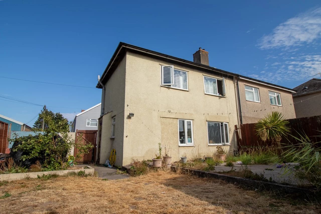 property photo 14 of 16