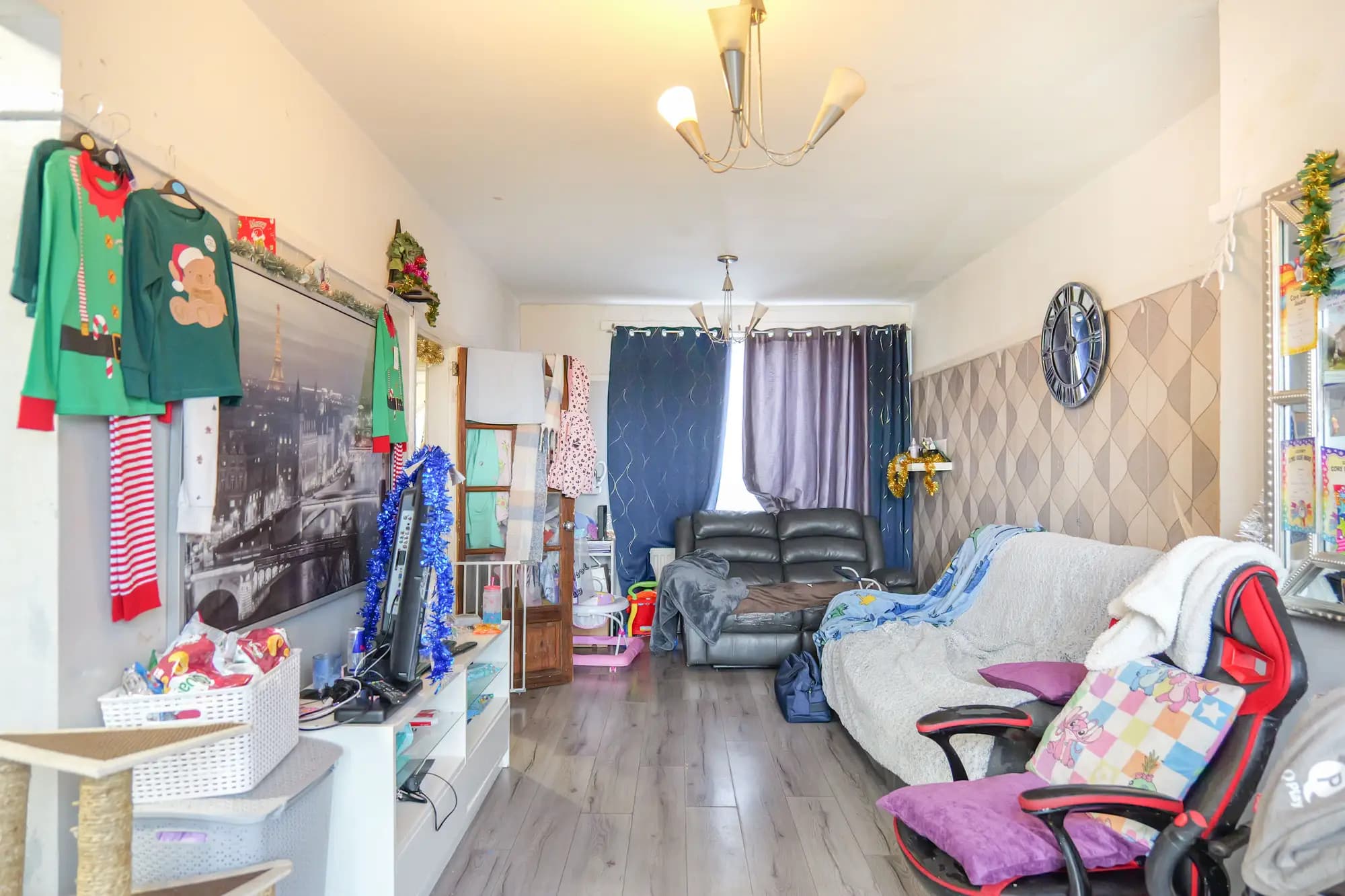 property photo 3 of 23