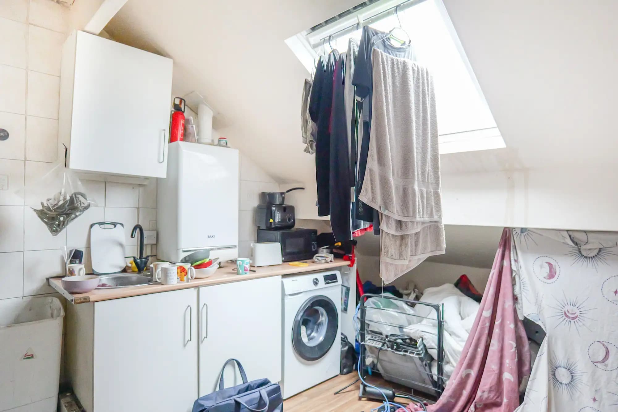 property photo 6 of 28