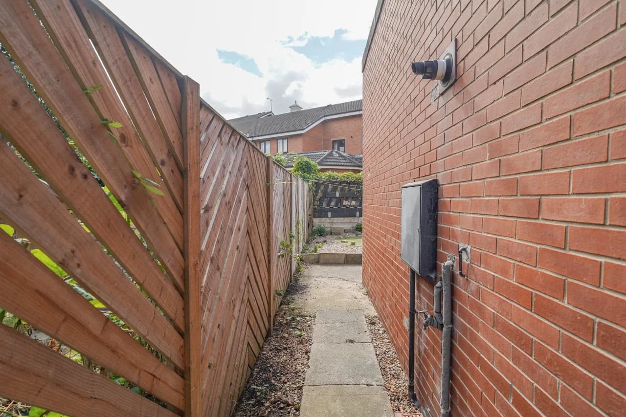 property photo 32 of 34