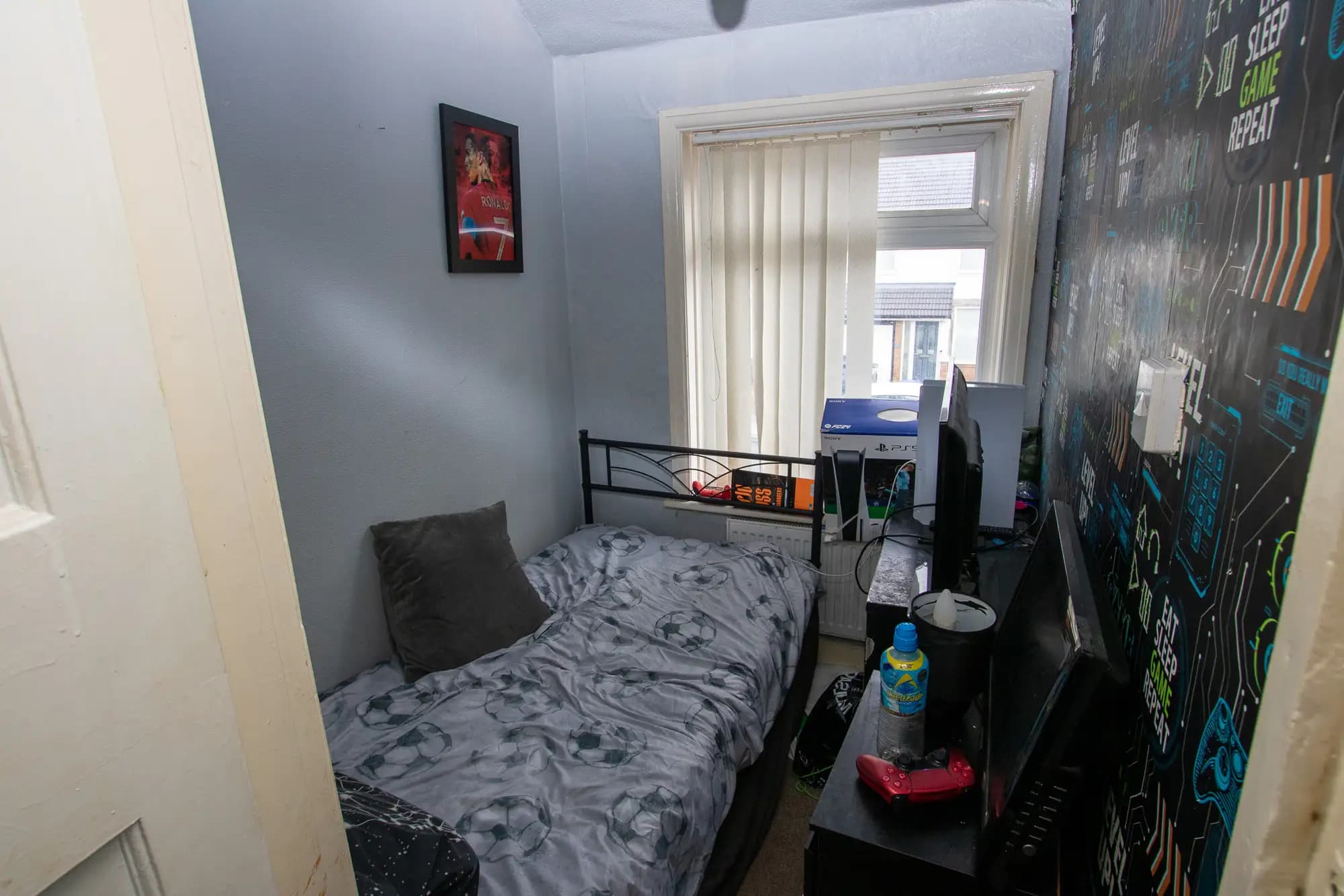 property photo 11 of 20