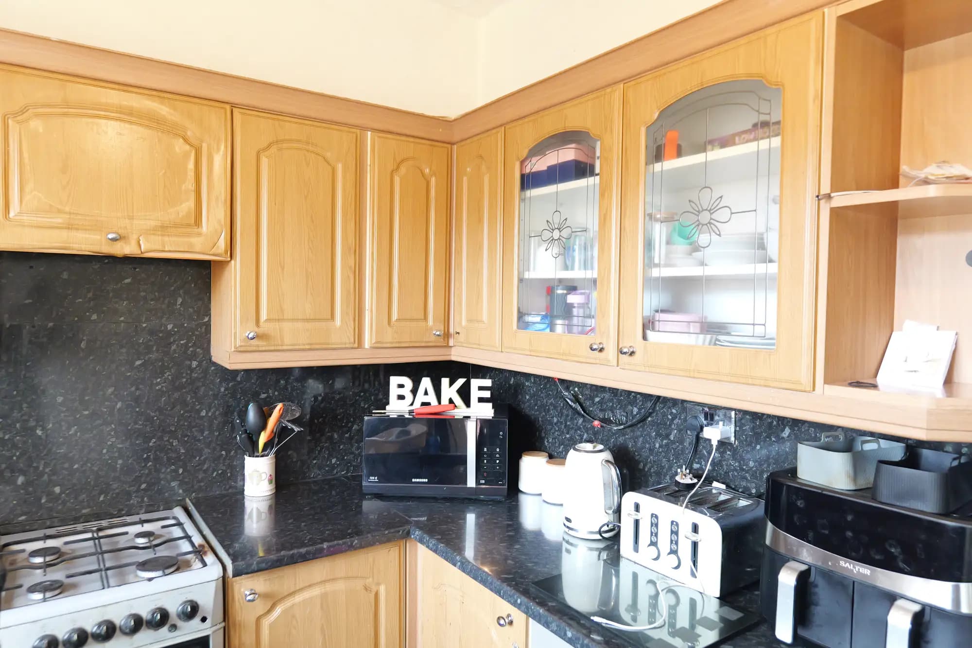 property photo 5 of 26