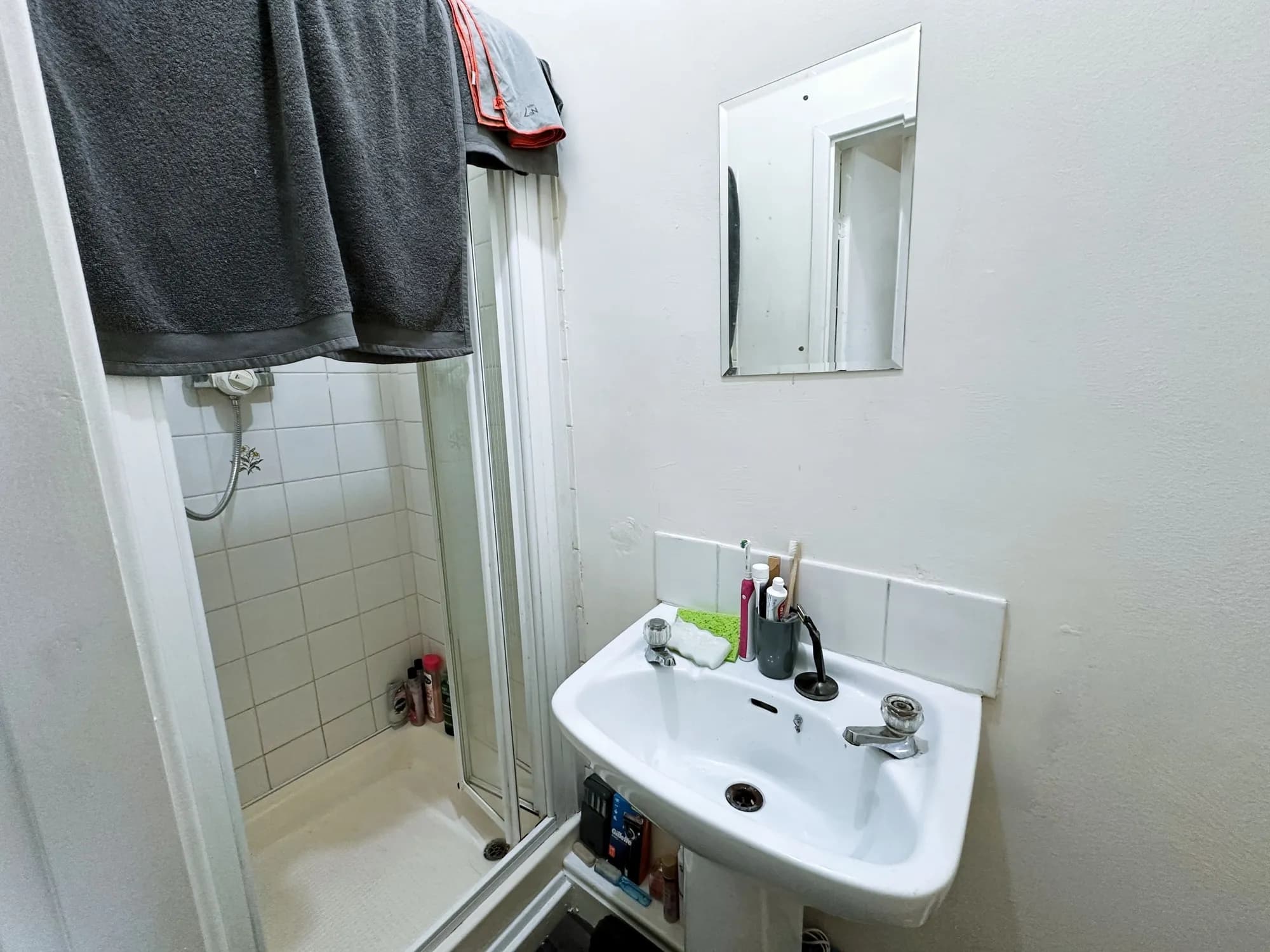 property photo 7 of 17