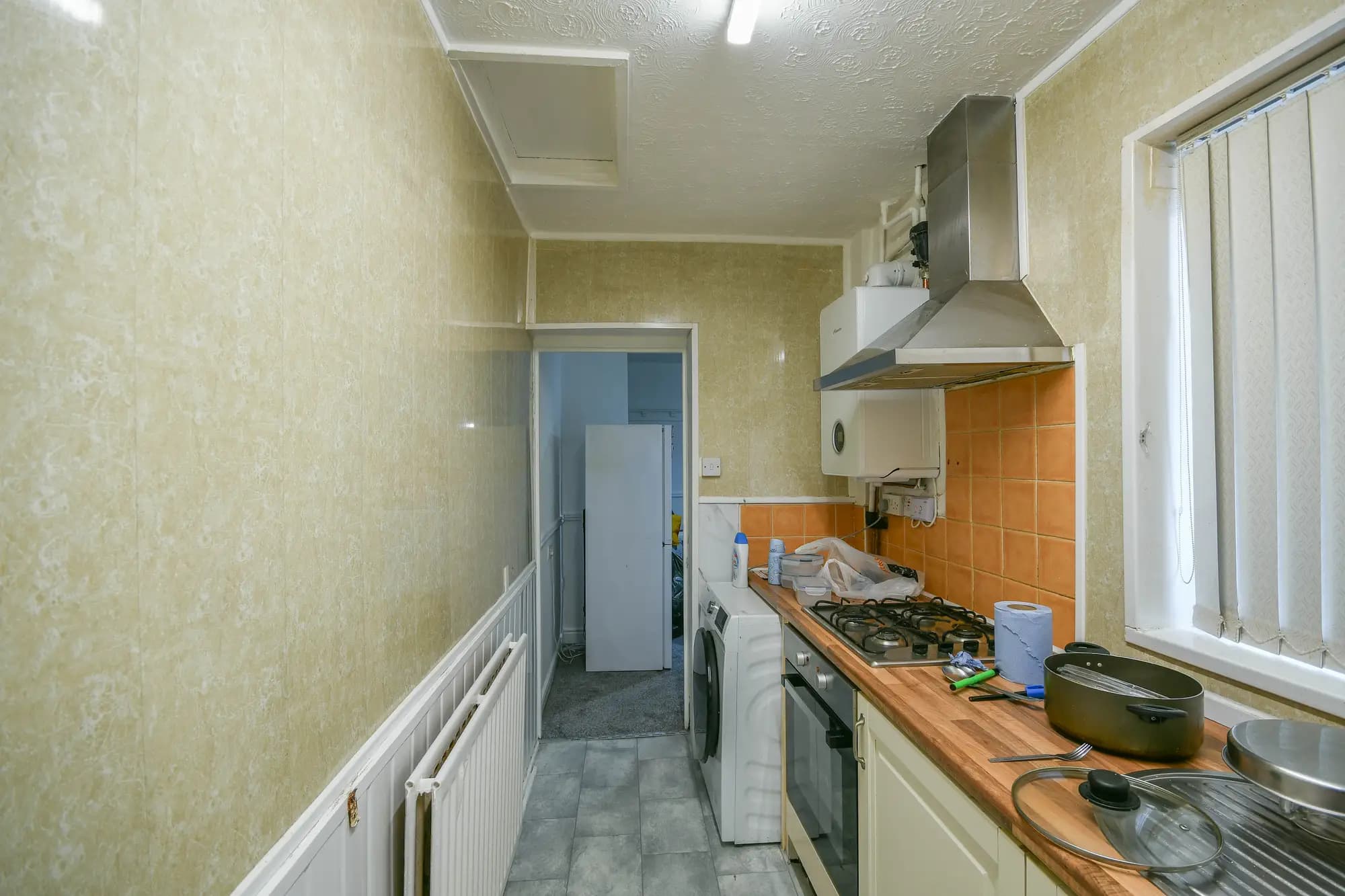 property photo 8 of 20