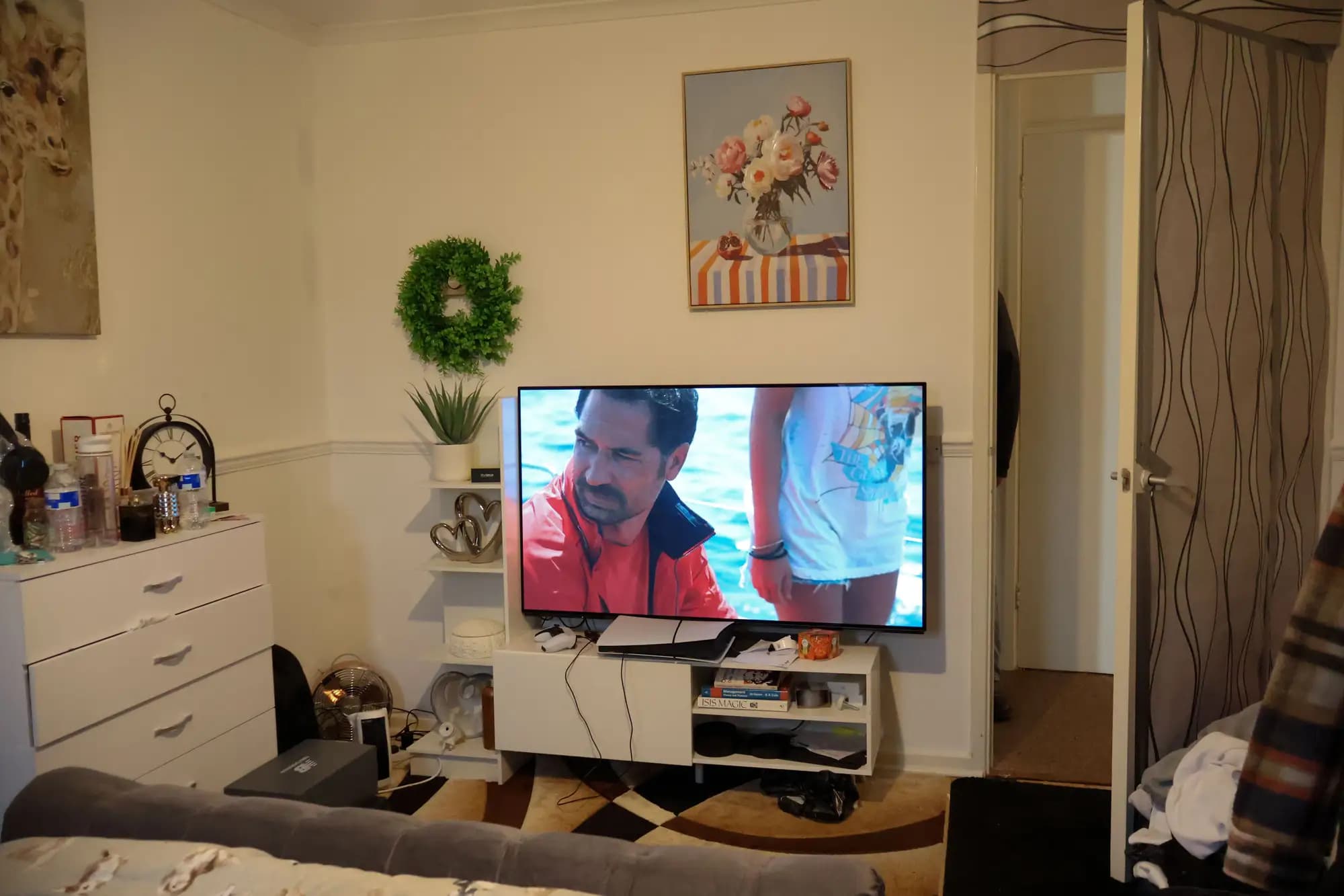 property photo 3 of 20