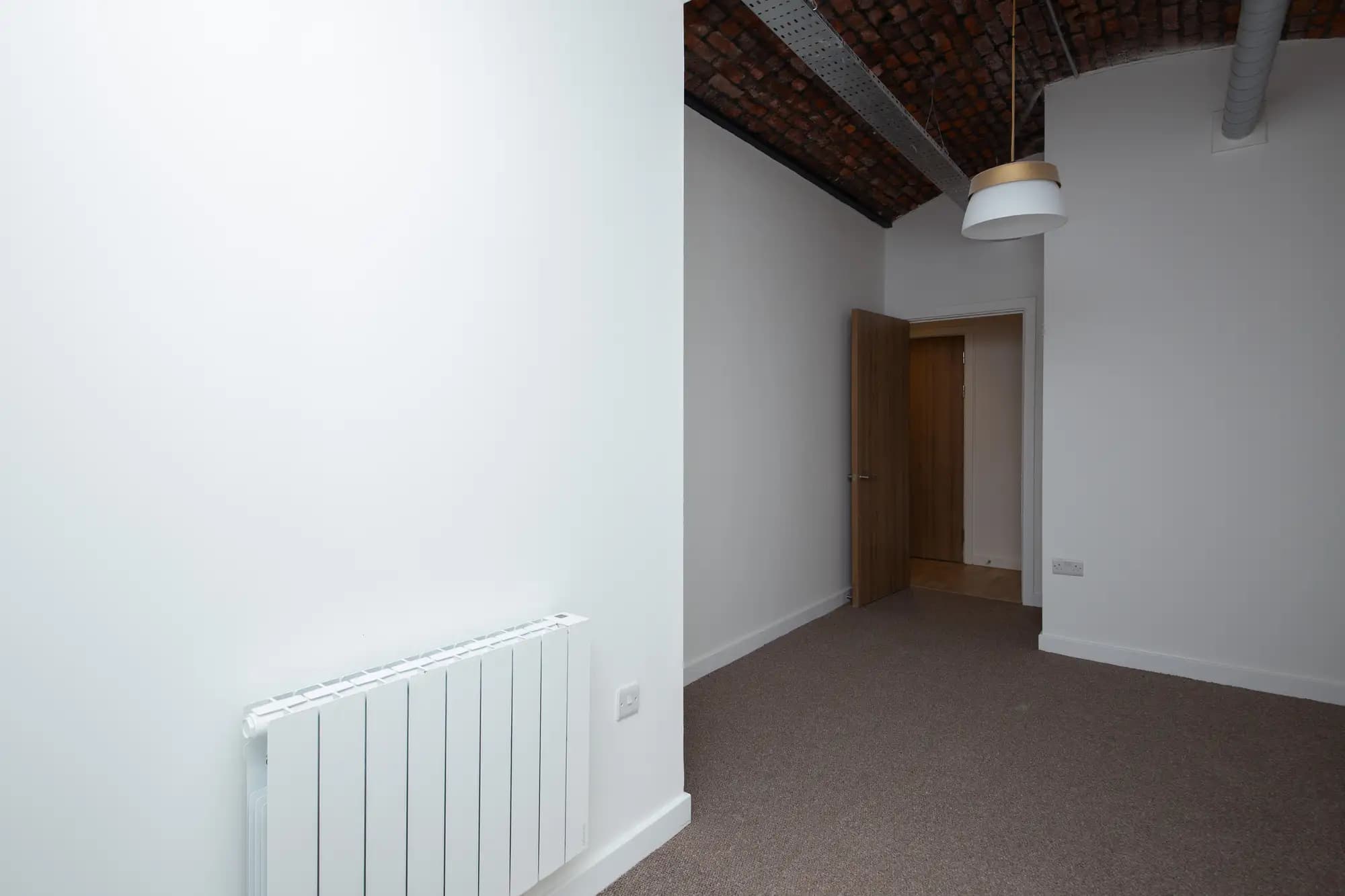 property photo 16 of 28