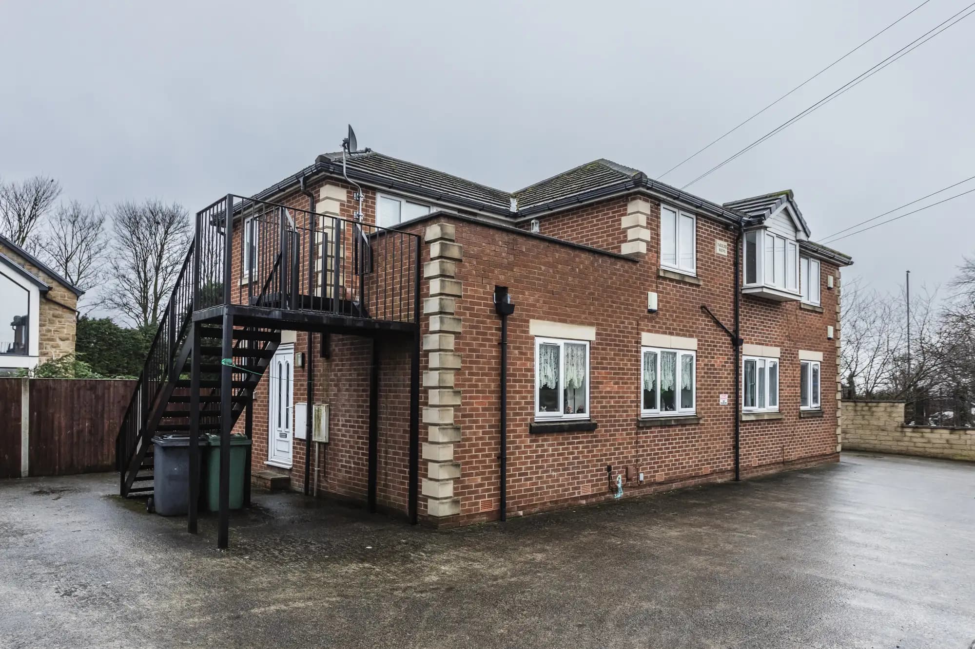 property photo 27 of 31