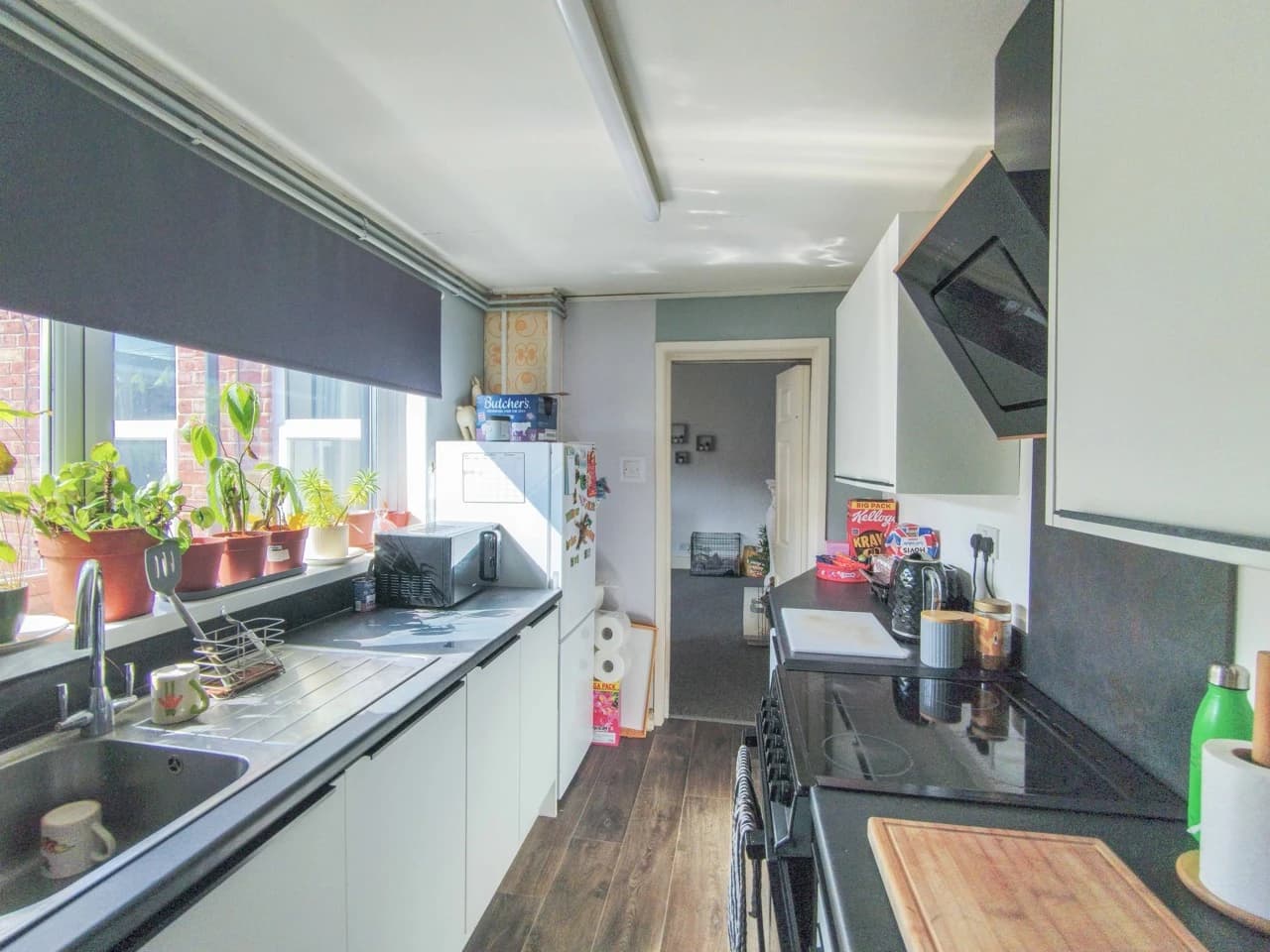 property photo 5 of 18