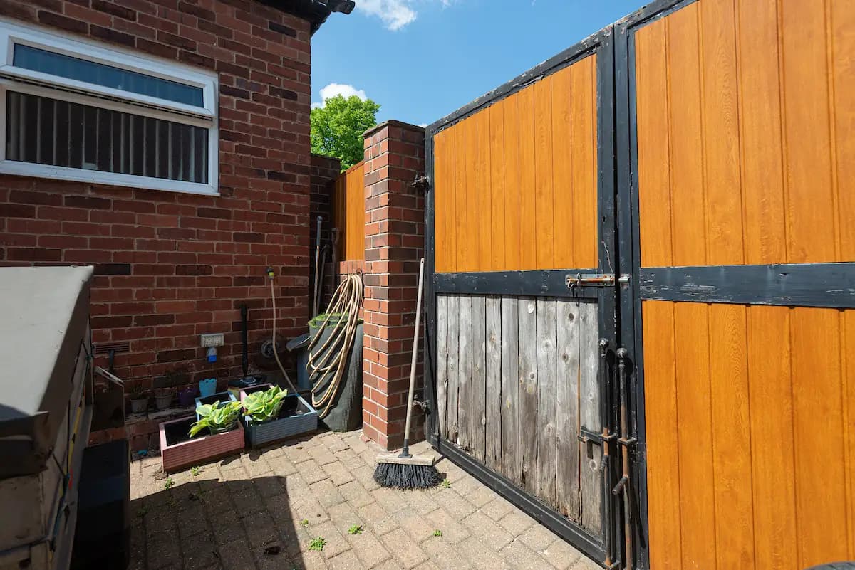property photo 51 of 55