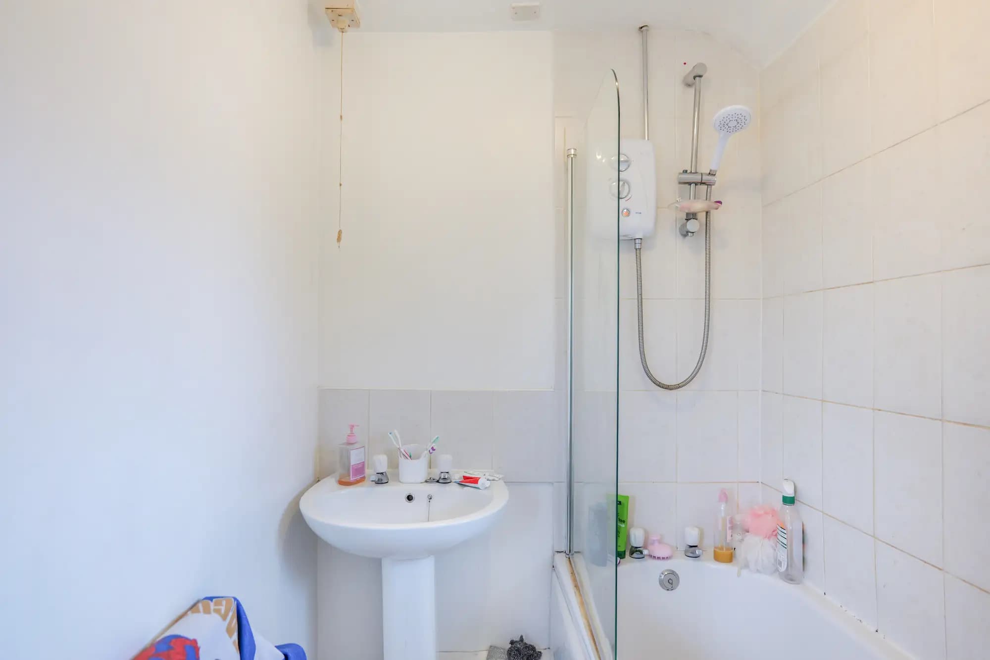 property photo 9 of 16