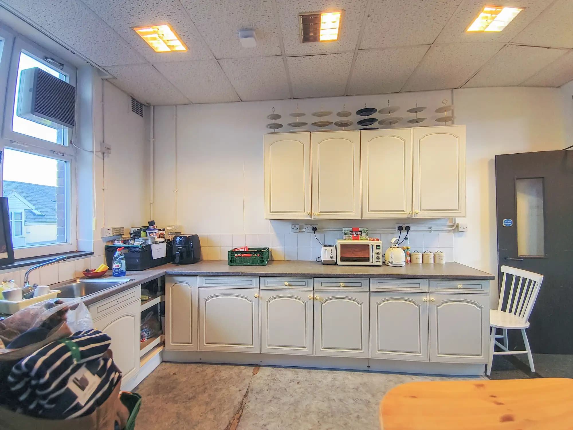 property photo 6 of 21