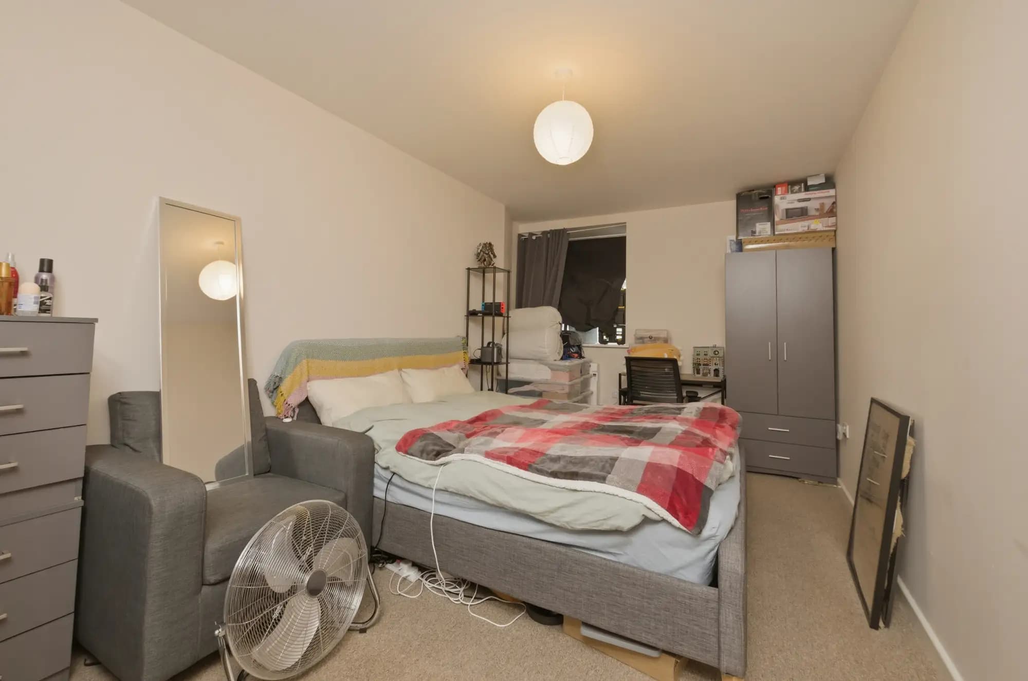 property photo 8 of 10