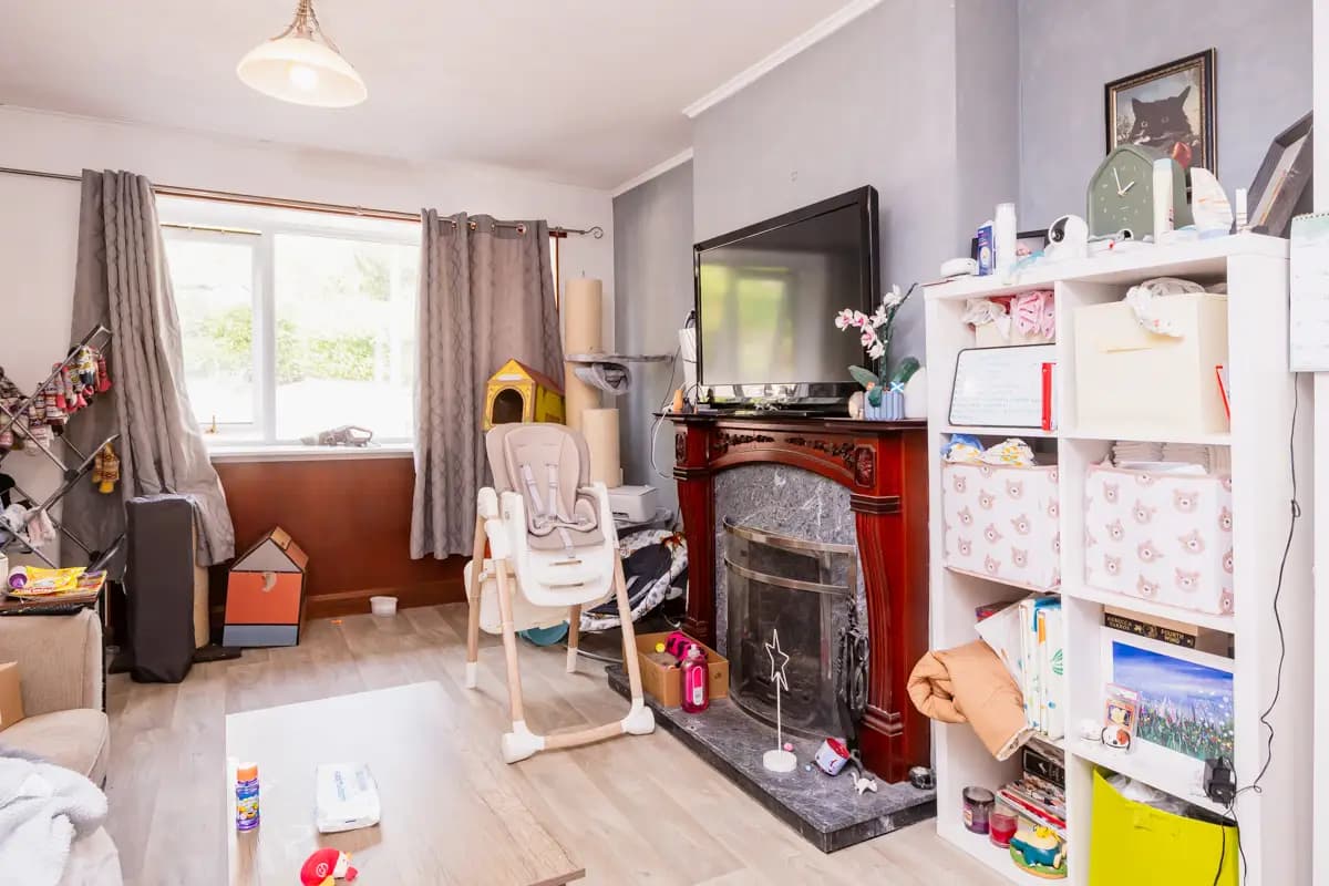 property photo 2 of 25