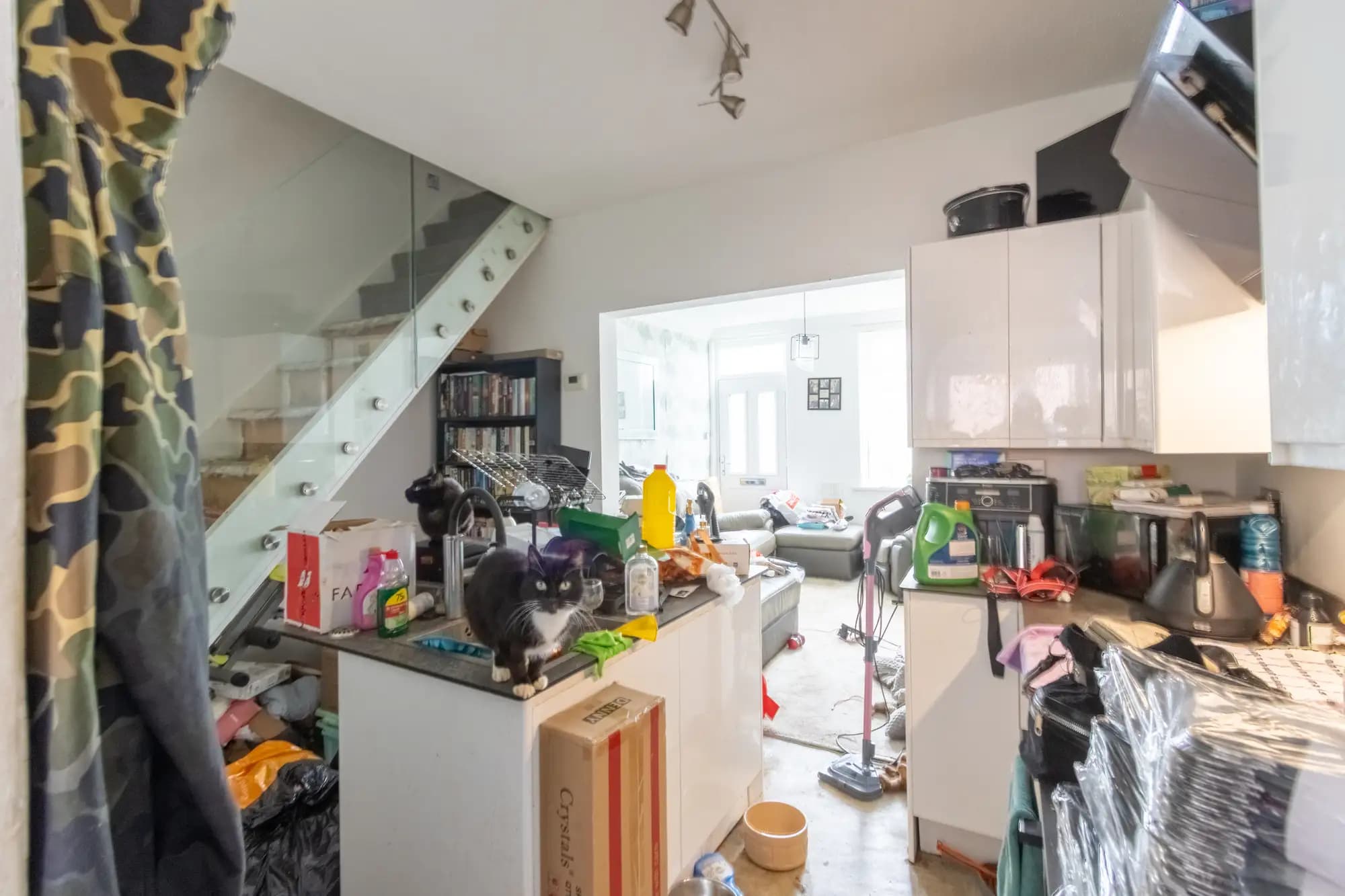 property photo 4 of 10