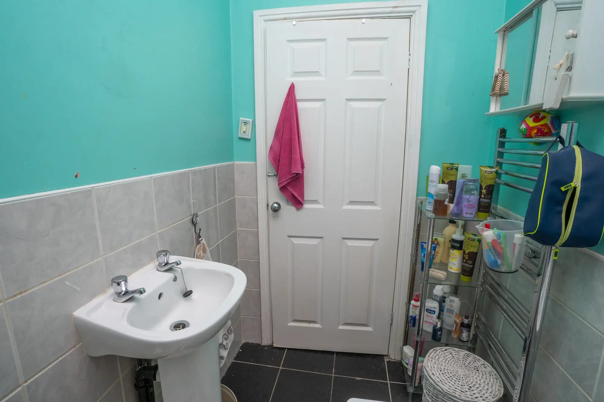 property photo 14 of 27