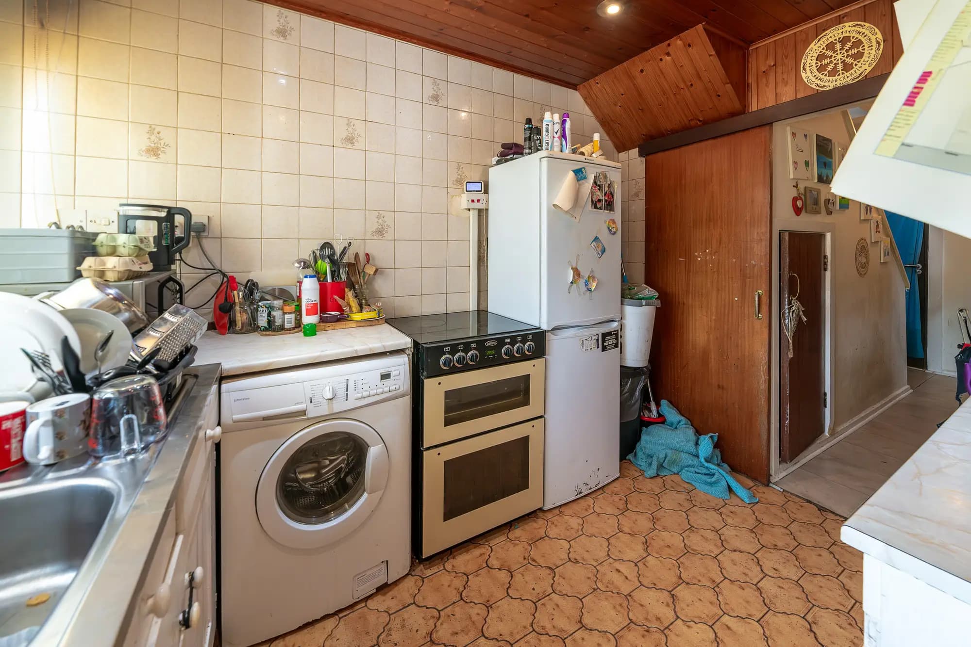 property photo 4 of 22