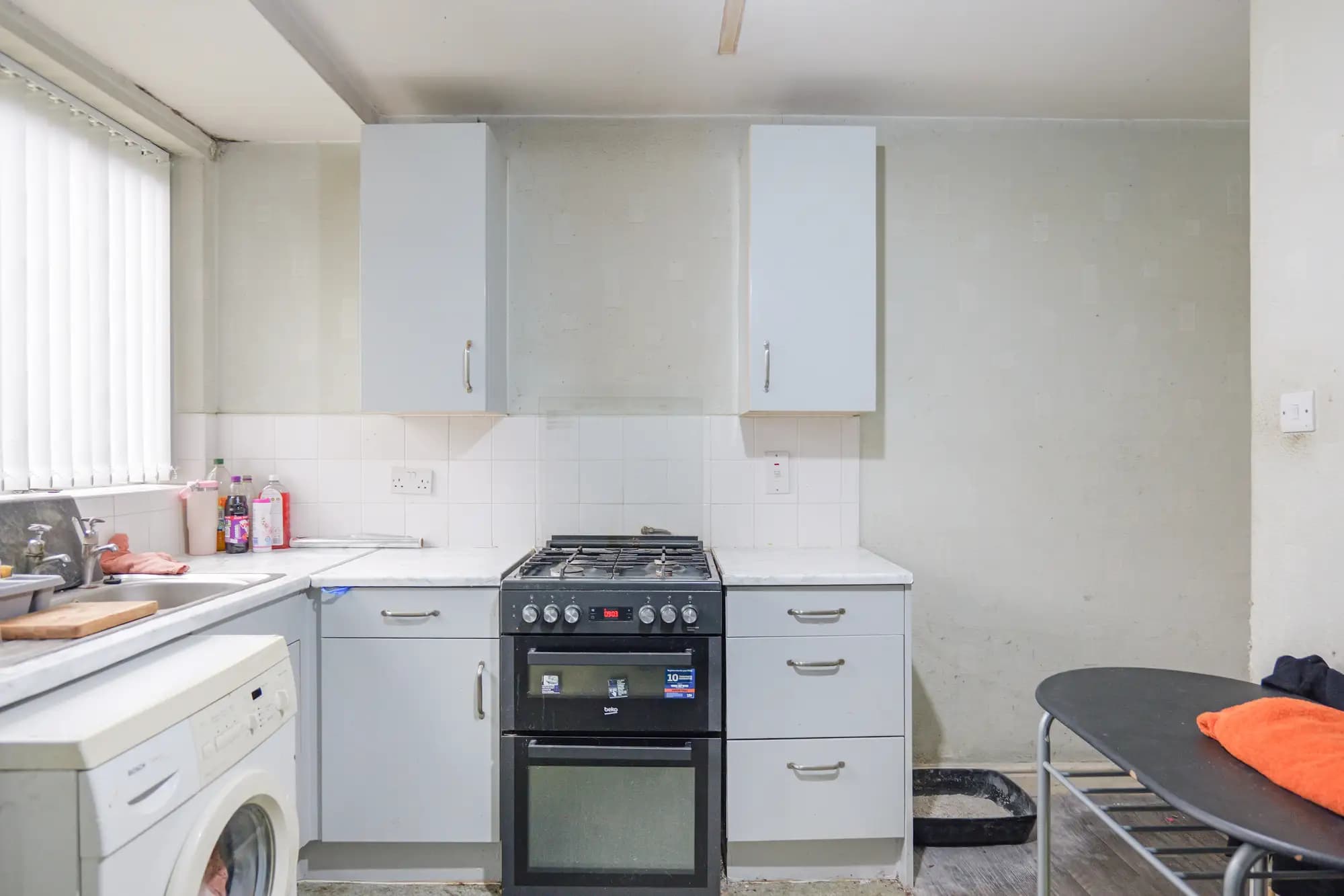 property photo 4 of 15