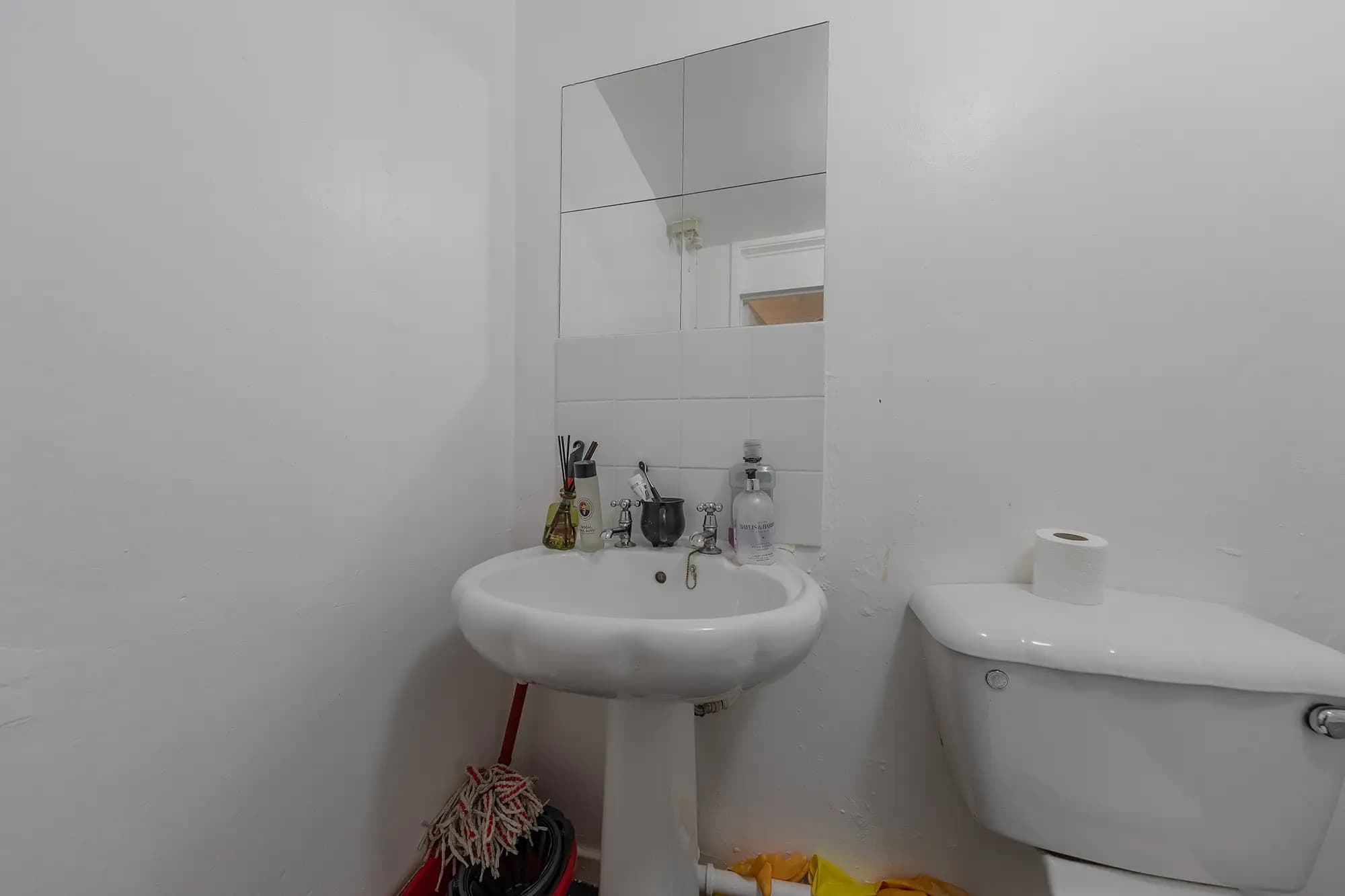property photo 9 of 17