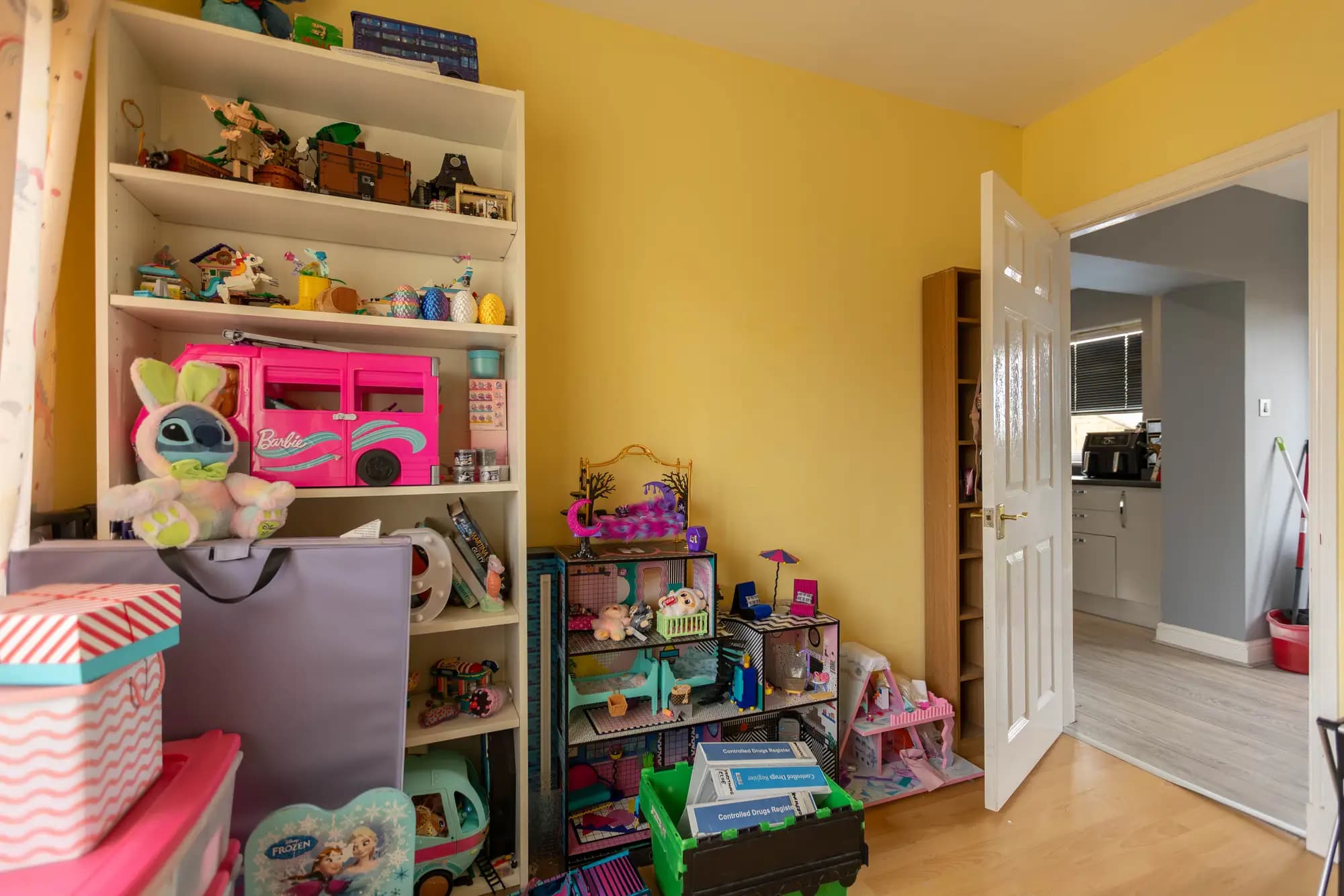 property photo 25 of 38