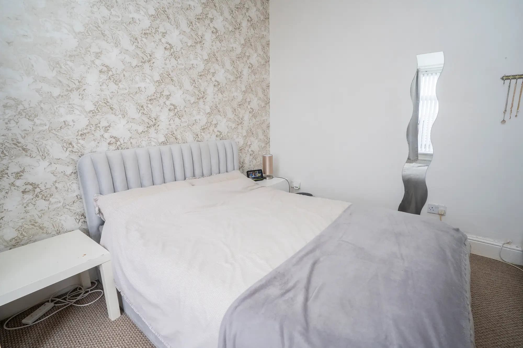 property photo 17 of 25